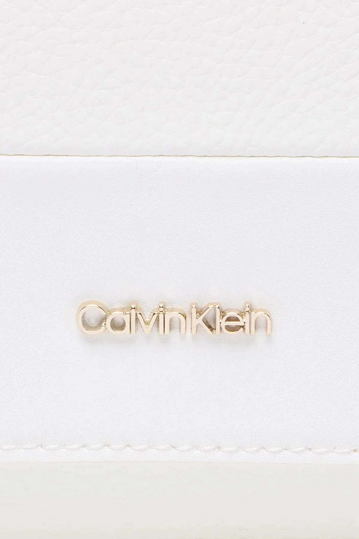 Calvin Klein Çıkarılabilir Çapraz Askılı K60K610437YAF Bayan Çanta K60K610437 YAF BEYAZ - 3