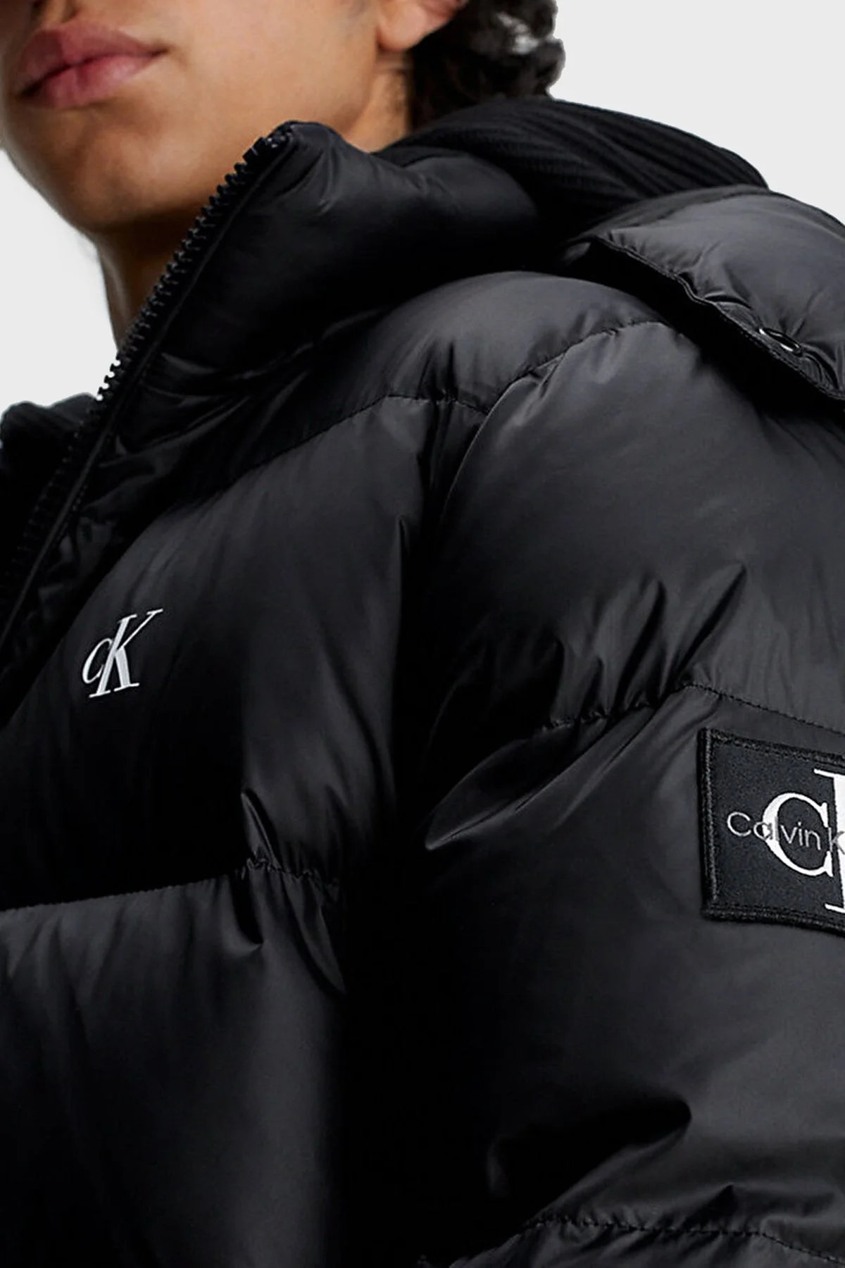 Calvin Klein Çıkarılabilir Kapüşonlu Regular Fit Uzun Şişme J30J324056BEH Erkek Mont J30J324056 BEH SİYAH - 3