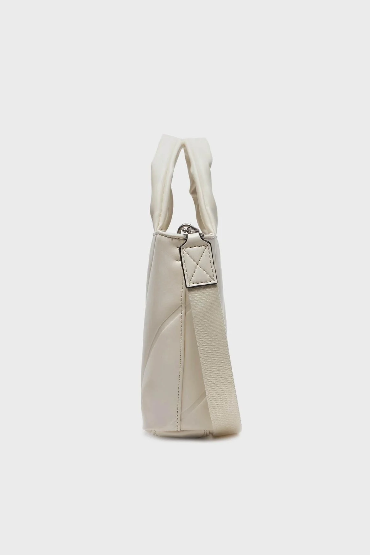 Calvin Klein Çıkarılabilir Uzatma Askılı K60K611957YAN Bayan Çanta K60K611957 YAN BEYAZ - 2