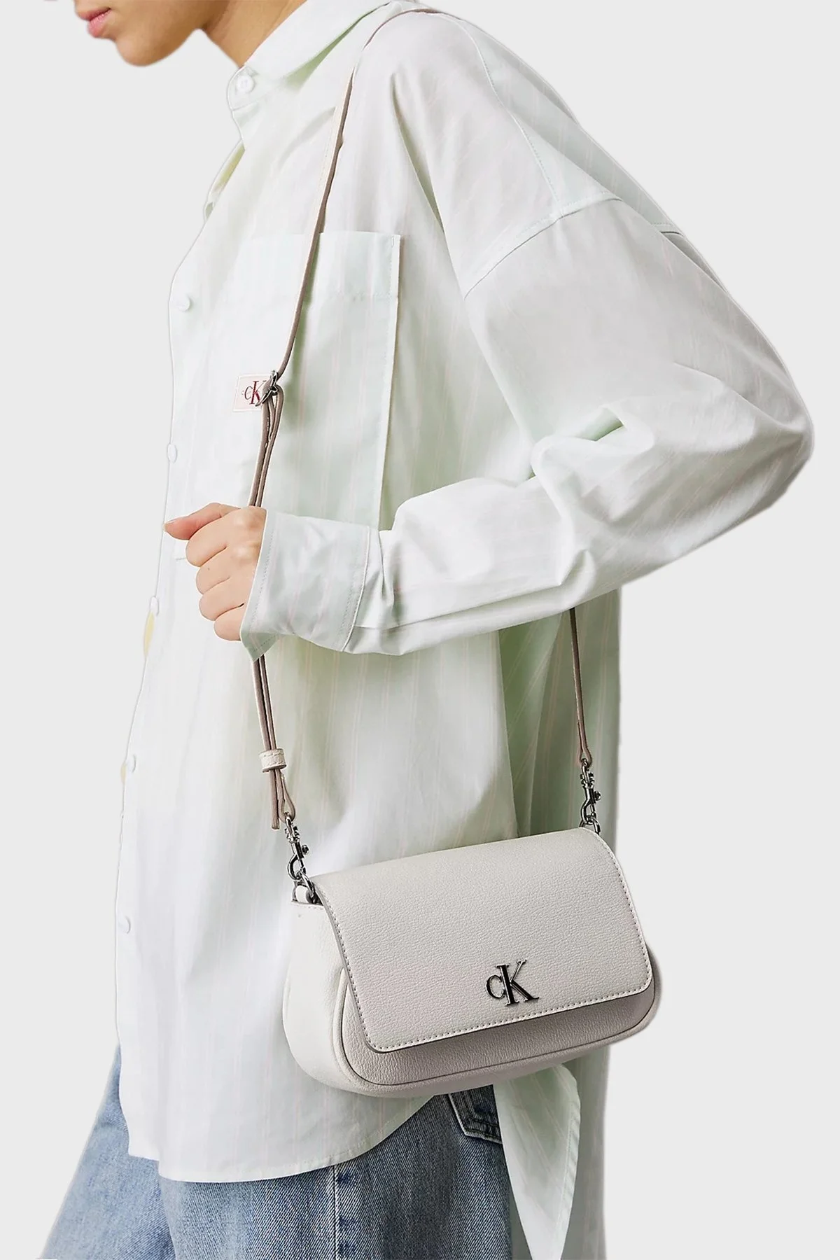 Calvin Klein Çıkarılabilir Zincir Askılı LV04K3134GCJH Bayan Çanta LV04K3134G CJH BEYAZ - 2