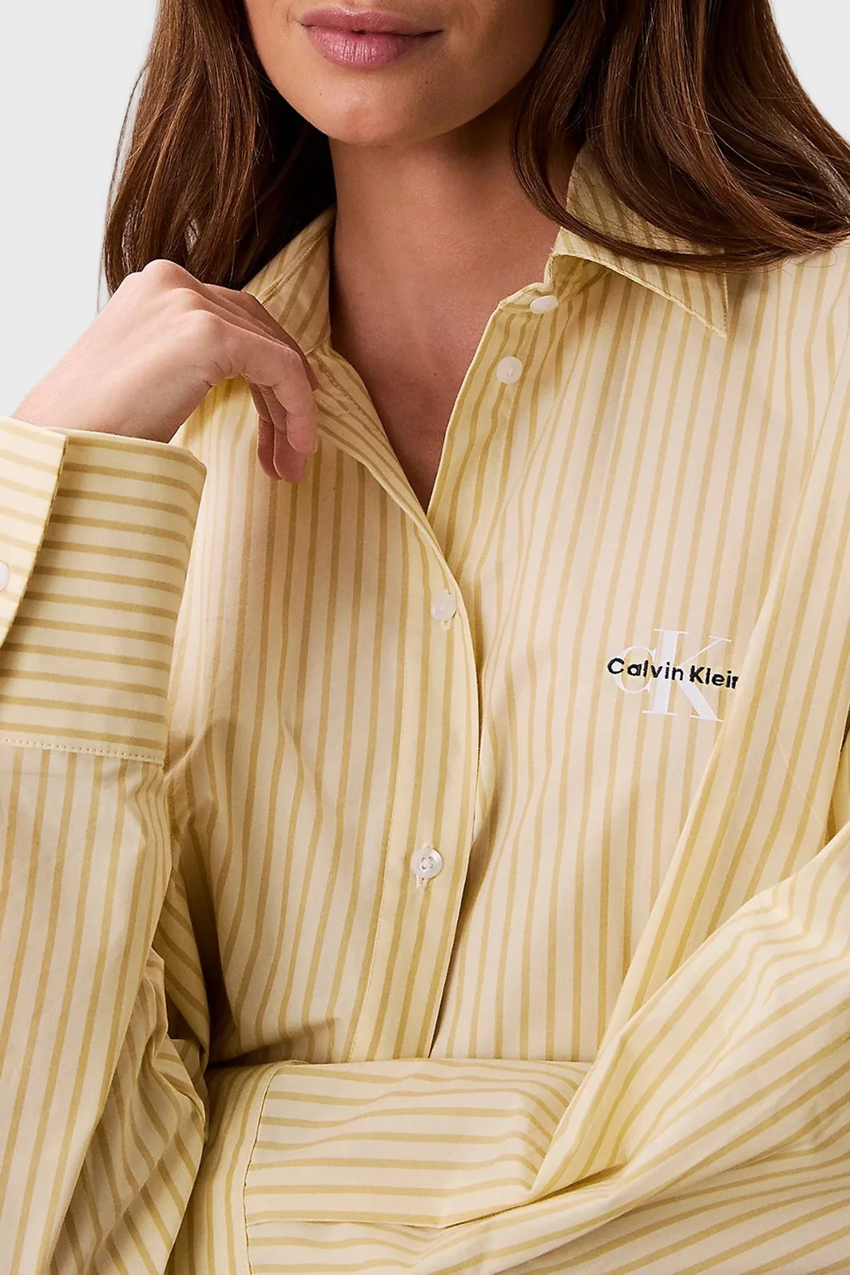 Calvin Klein Çizgili Cropped Fit Pamuklu Poplin LV00QS7605W5W Bayan Gömlek LV00QS7605 W5W SARI - 4