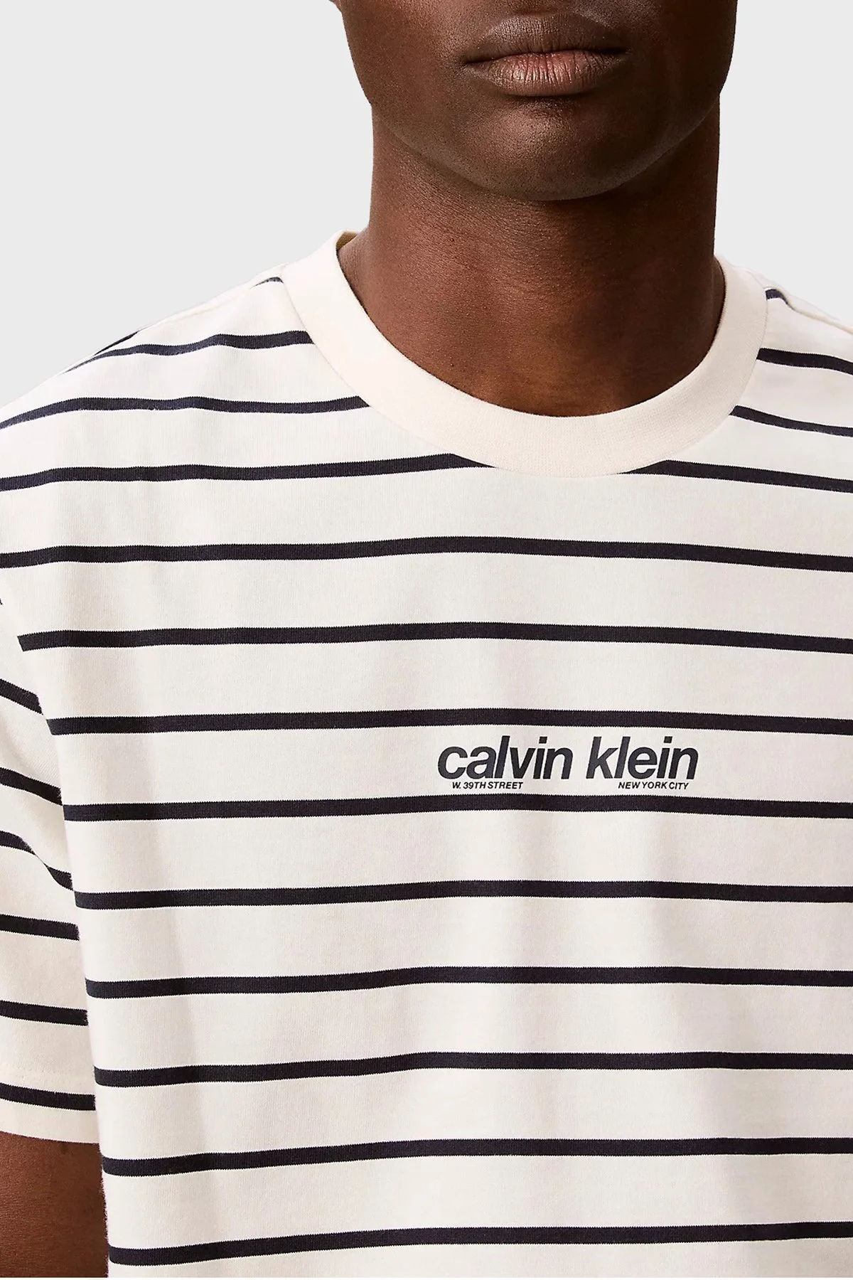Calvin Klein Çizgili Pamuklu Relaxed Fit Bisiklet Yaka LV04RG236GYAS Erkek T Shirt LV04RG236G YAS KREM - 5