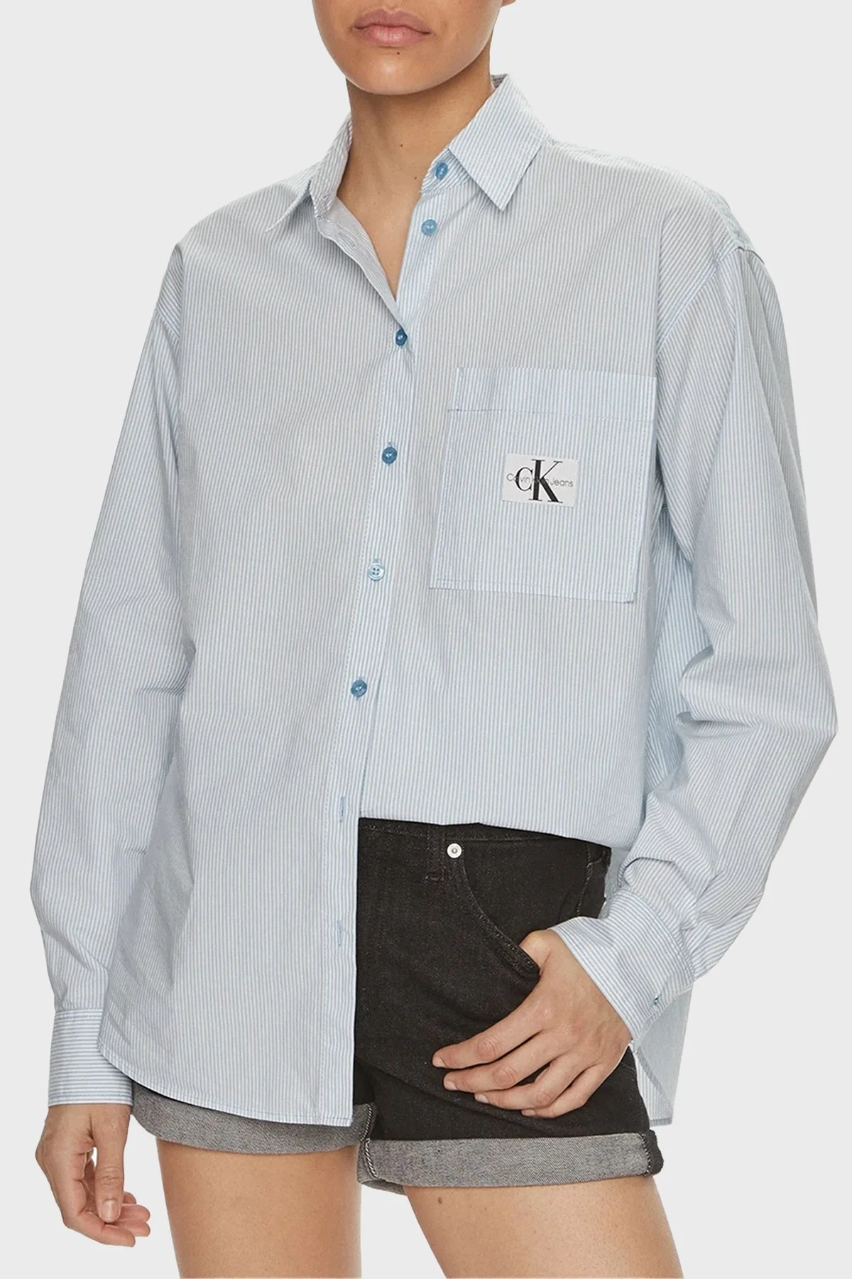 Calvin Klein Çizgili Pamuklu Relaxed Fit J20J222610CEZ Bayan Gömlek J20J222610 CEZ AÇIK MAVİ - 1