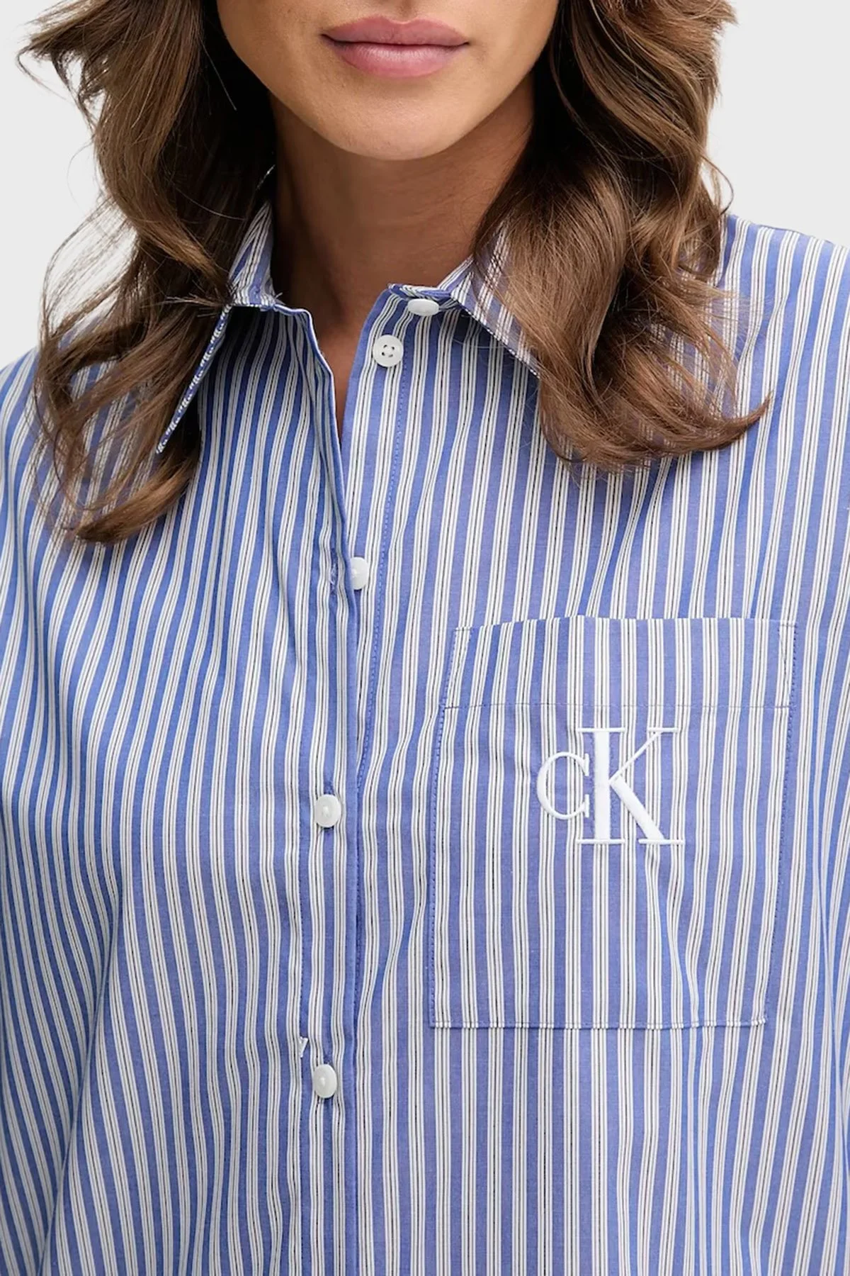 Calvin Klein Çizgili Pamuklu Relaxed Fit Uzun Kollu LV044D170GZNX Bayan Gömlek LV044D170G ZNX LACİVERT - 4