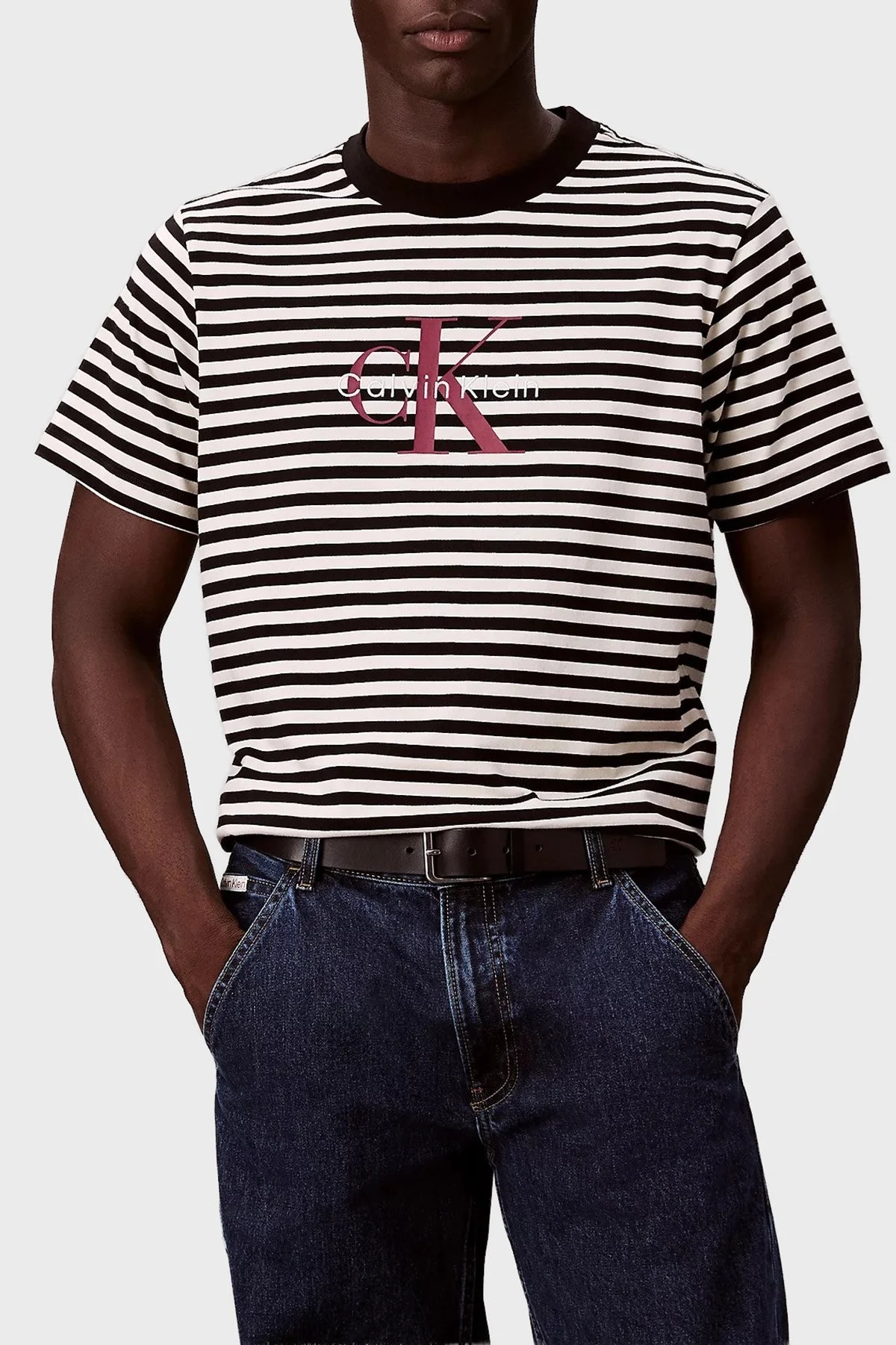 Calvin Klein Çizgili Relaxed Fit Bisiklet Yaka LV04RD204GUB1 Erkek T Shirt LV04RD204G UB1 SİYAH - 1