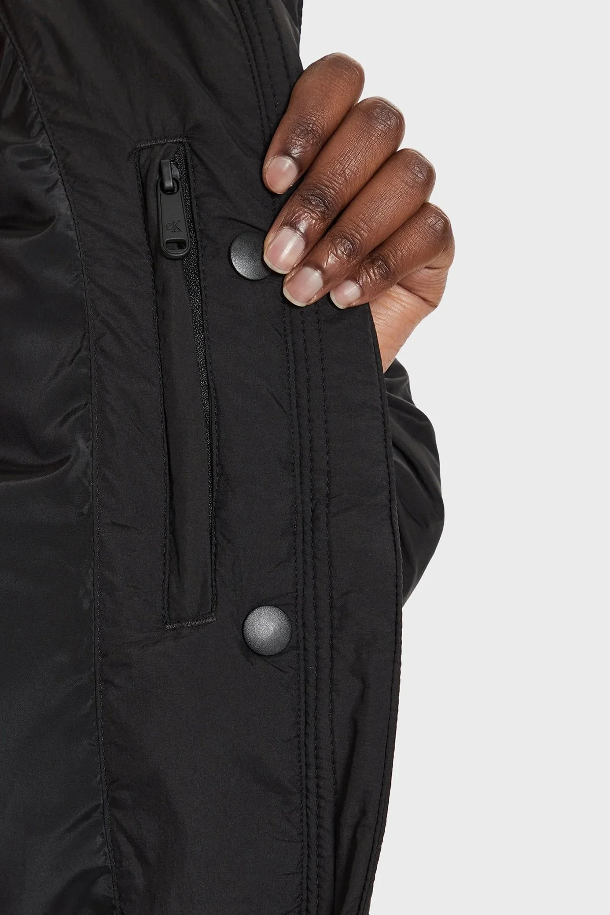 Calvin Klein Comfort Fit Kapüşonlu Kapitone J20J224112BEH Bayan Mont J20J224112 BEH SİYAH - 6