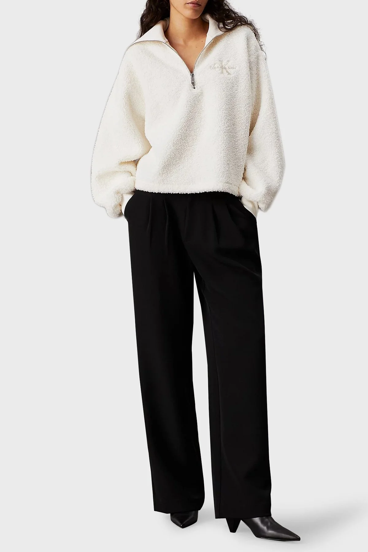 Calvin Klein Comfort Fit Yarım Fermuarlı Geniş Yaka Peluş J20J224180YBI Bayan Sweat J20J224180 YBI BEYAZ - 3