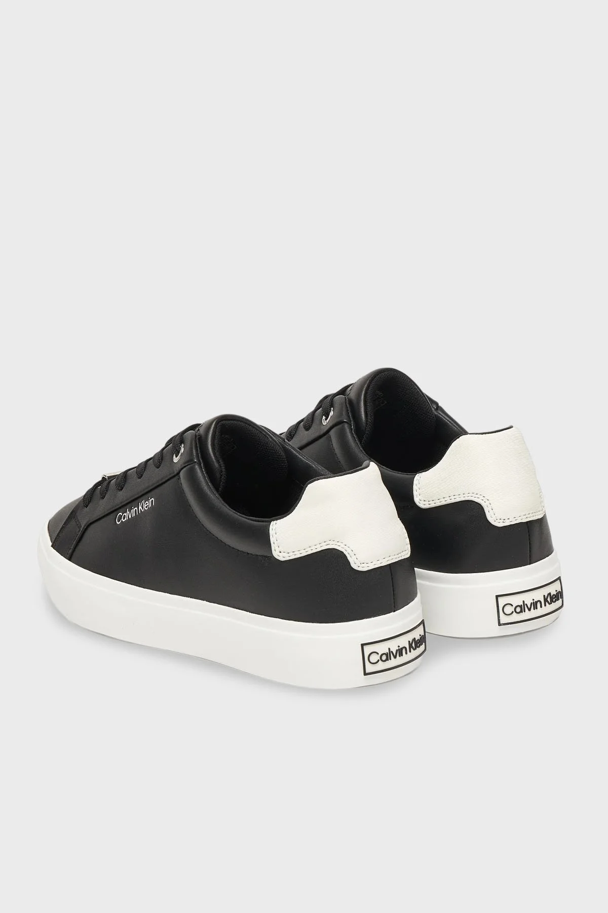Calvin Klein Deri Logolu Bağcıklı Sneaker HW0HW027470GK Bayan Ayakkabı HW0HW02747 0GK SİYAH - 10