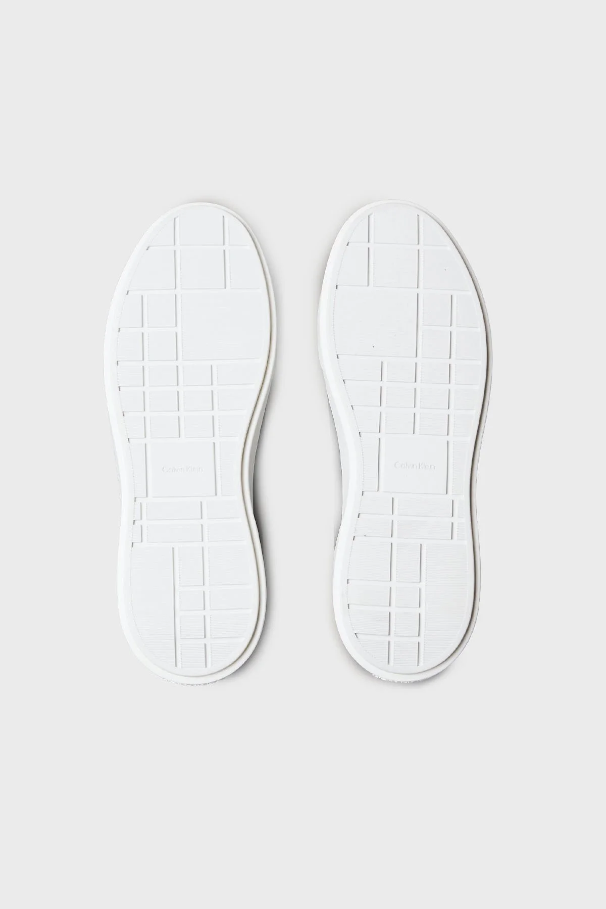 Calvin Klein Deri Logolu Kalın Taban Sneaker YM0YM013440GM Erkek Ayakkabı YM0YM01344 0GM SİYAH-BEYAZ - 6