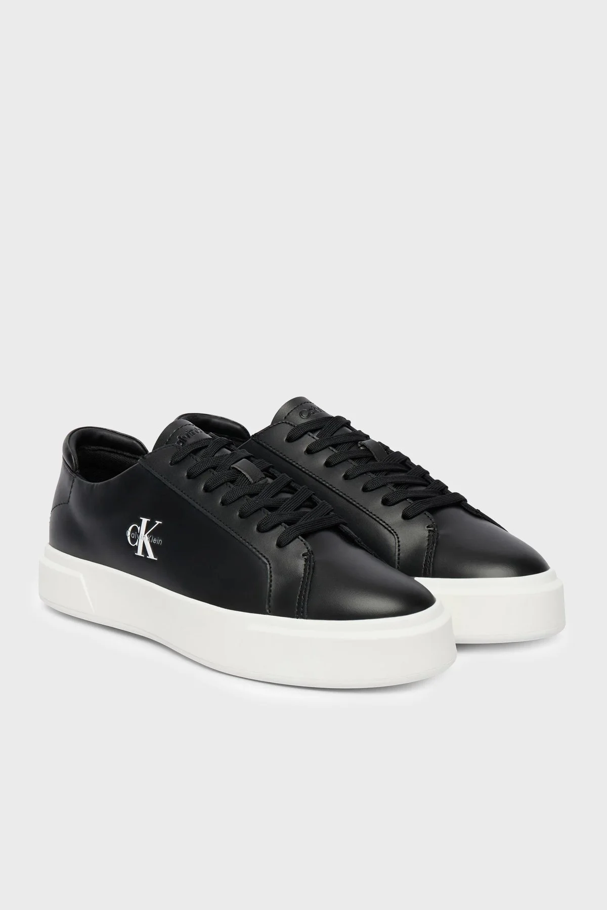 Calvin Klein Deri Logolu Kalın Tabanlı Sneaker YM0YM01460BEH Erkek Ayakkabı YM0YM01460 BEH SİYAH - 2