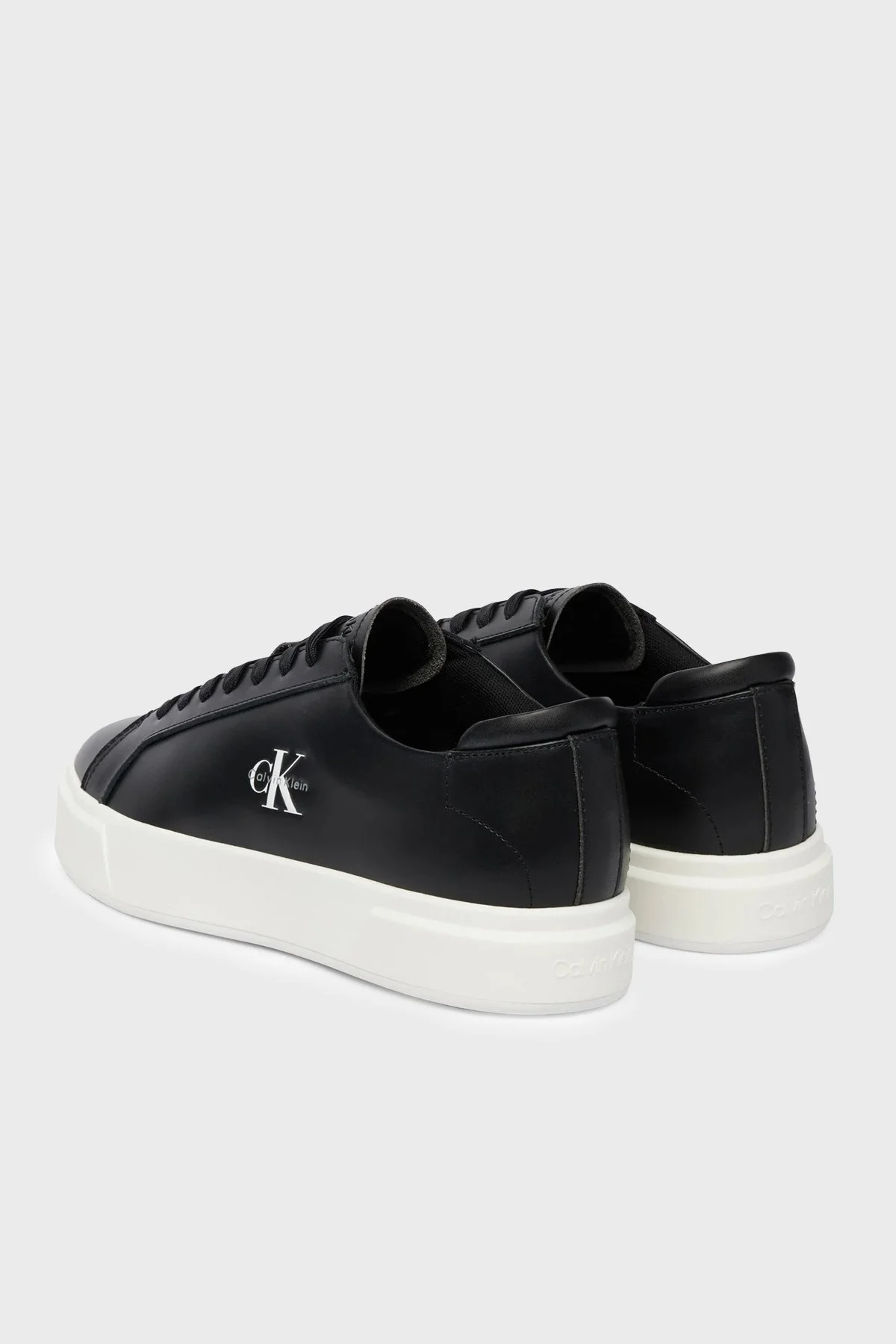 Calvin Klein Deri Logolu Kalın Tabanlı Sneaker YM0YM01460BEH Erkek Ayakkabı YM0YM01460 BEH SİYAH - 4