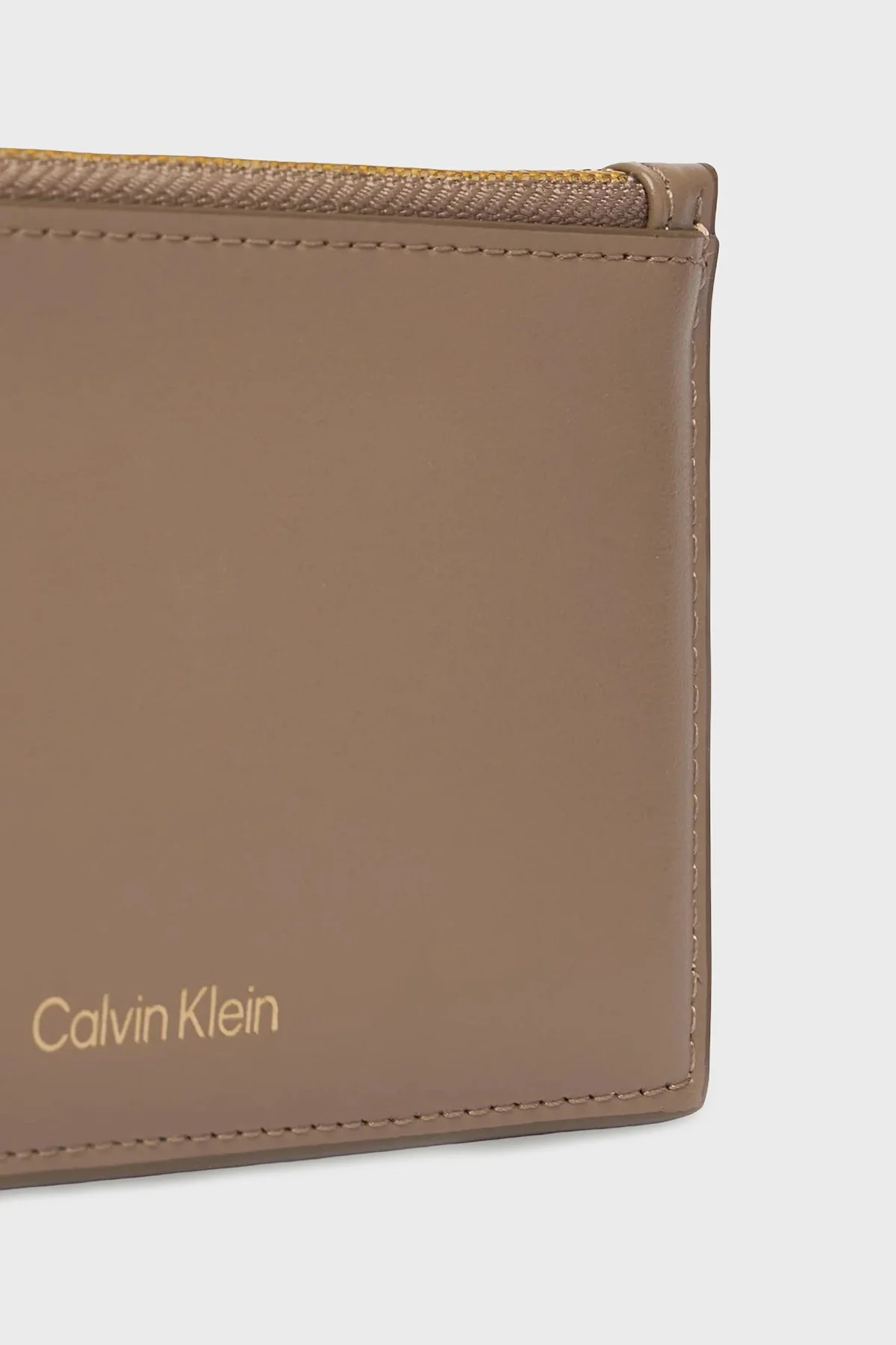 Calvin Klein Deri Logolu LV04F1076GVFU Bayan Kartlık LV04F1076G VFU TOPRAK - 4
