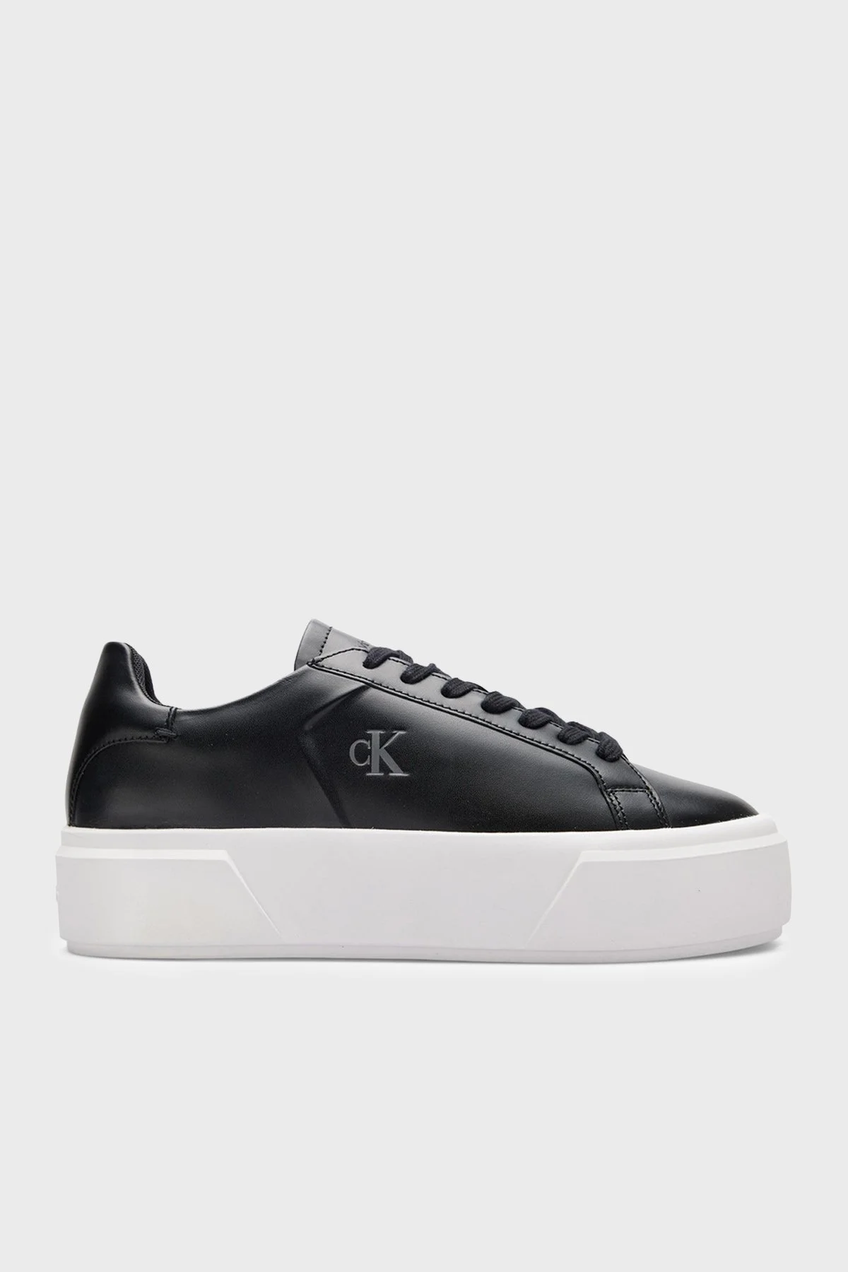 Calvin Klein Deri Logolu Platform Sneaker YW0YW01928BEH Bayan Ayakkabı YW0YW01928 BEH SİYAH - 1