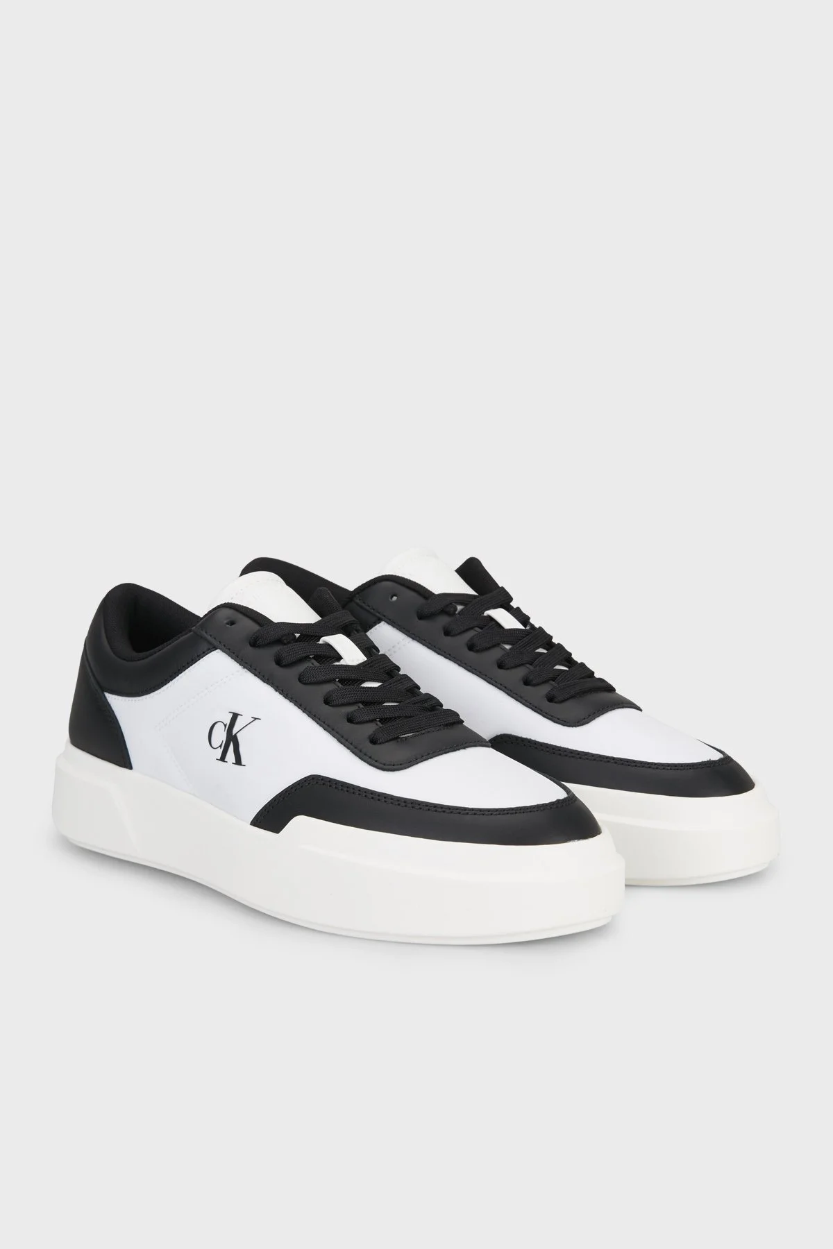 Calvin Klein Deri Logolu Sneaker HM0HM0232601W Erkek Ayakkabı HM0HM02326 01W Beyaz-siyah - 3