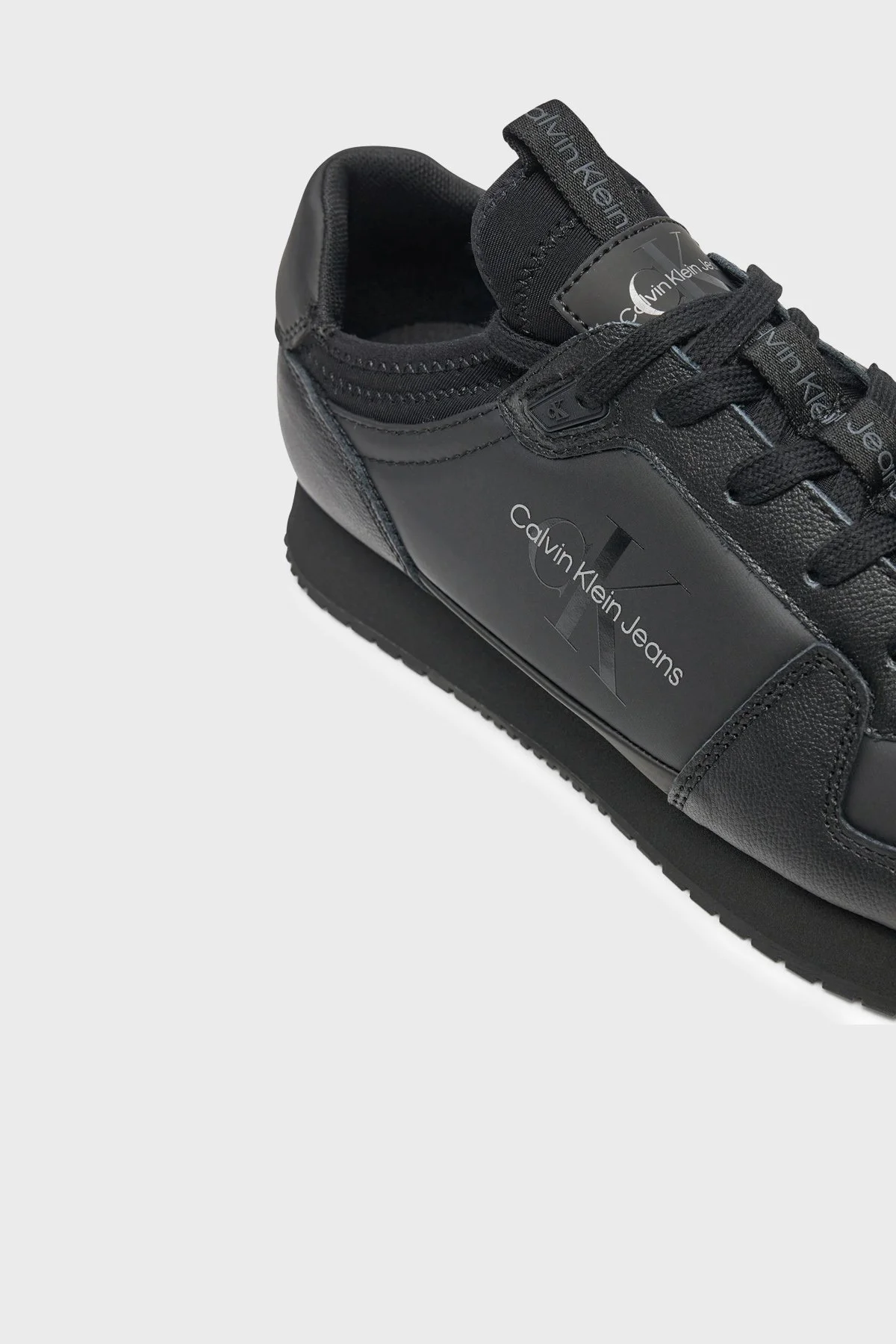 Calvin Klein Deri Logolu Sneaker YM0YM011180GJ Erkek Ayakkabı YM0YM01118 0GJ SİYAH - 5