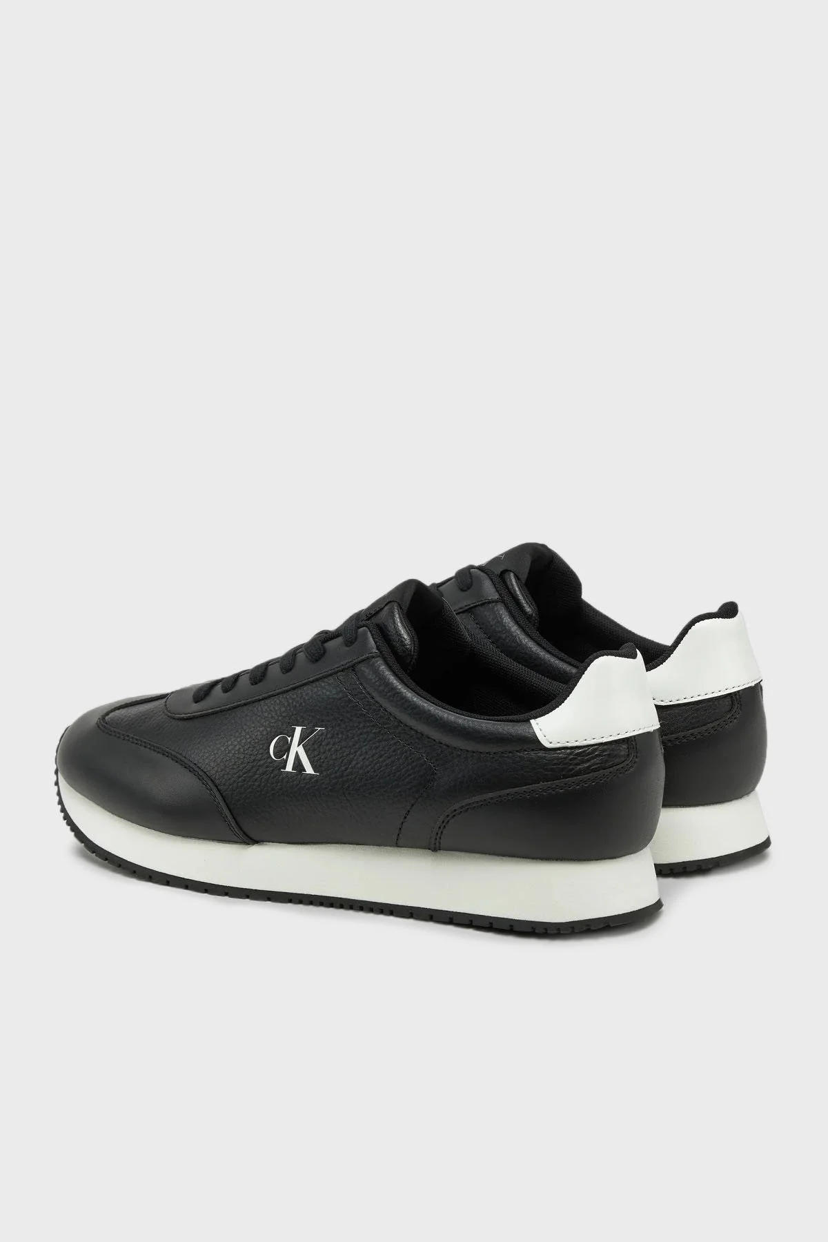 Calvin Klein Deri Logolu Sneaker YM0YM011870GN Erkek Ayakkabı YM0YM01187 0GN SİYAH-BEYAZ - 9