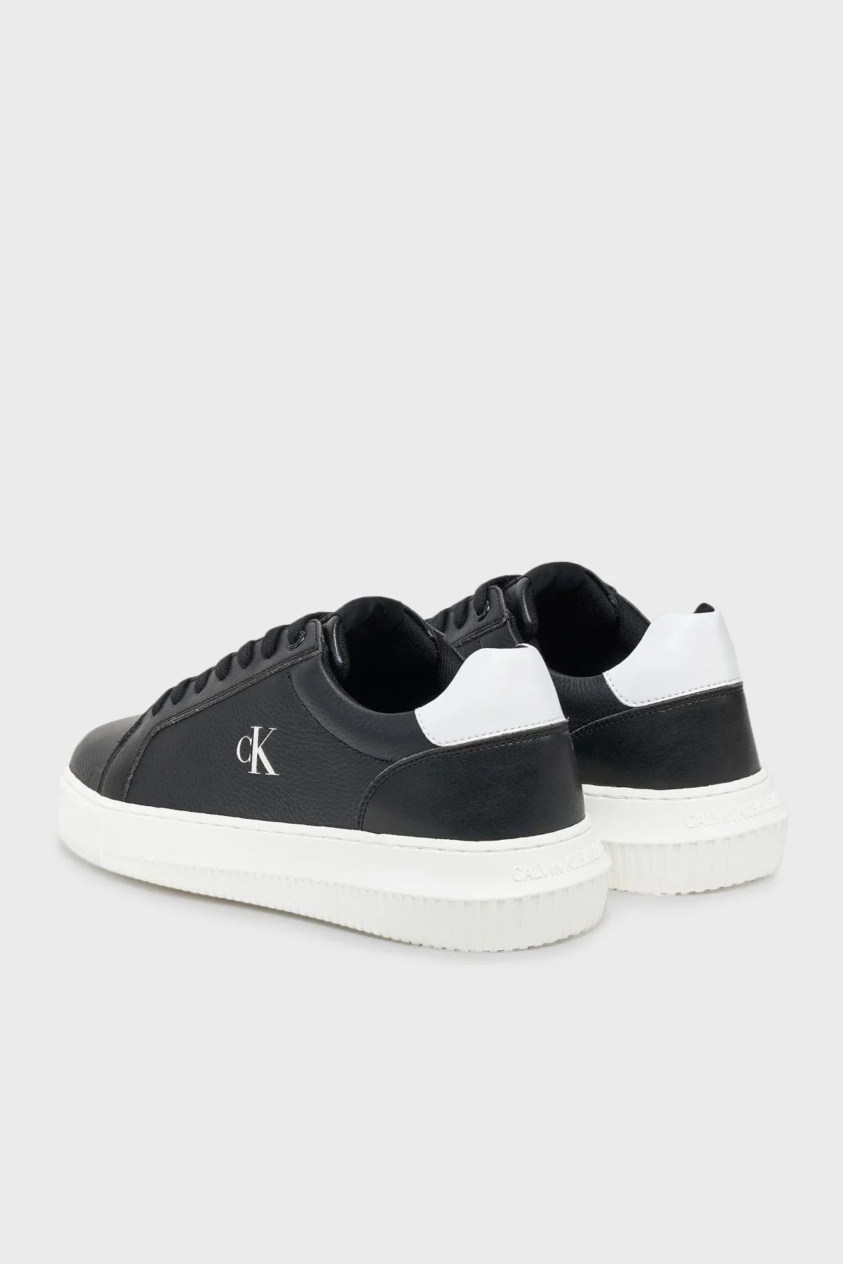 Calvin Klein Deri Logolu Sneaker YM0YM011980GN Erkek Ayakkabı YM0YM01198 0GN SİYAH-BEYAZ - 10