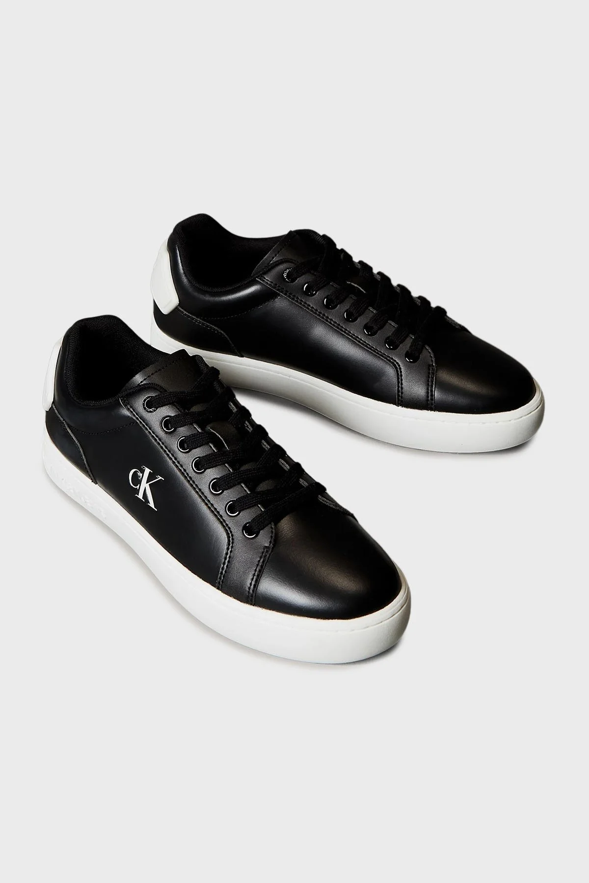Calvin Klein Deri Logolu Sneaker YM0YM012970GM Erkek Ayakkabı YM0YM01297 0GM SİYAH-BEYAZ - 3