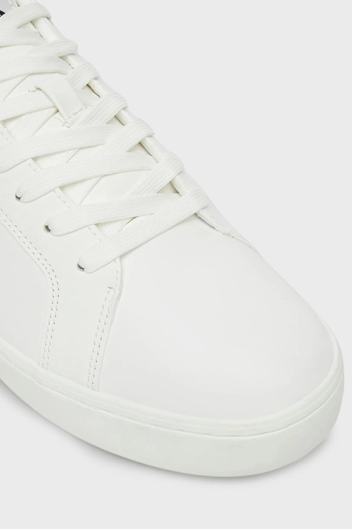 Calvin Klein Deri Logolu Sneaker YM0YM0136901W Erkek Ayakkabı YM0YM01369 01W BEYAZ-SİYAH - 5