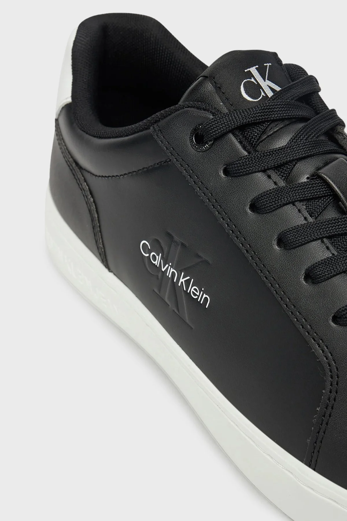 Calvin Klein Deri Logolu Sneaker YM0YM013690GM Erkek Ayakkabı YM0YM01369 0GM SİYAH-BEYAZ - 5