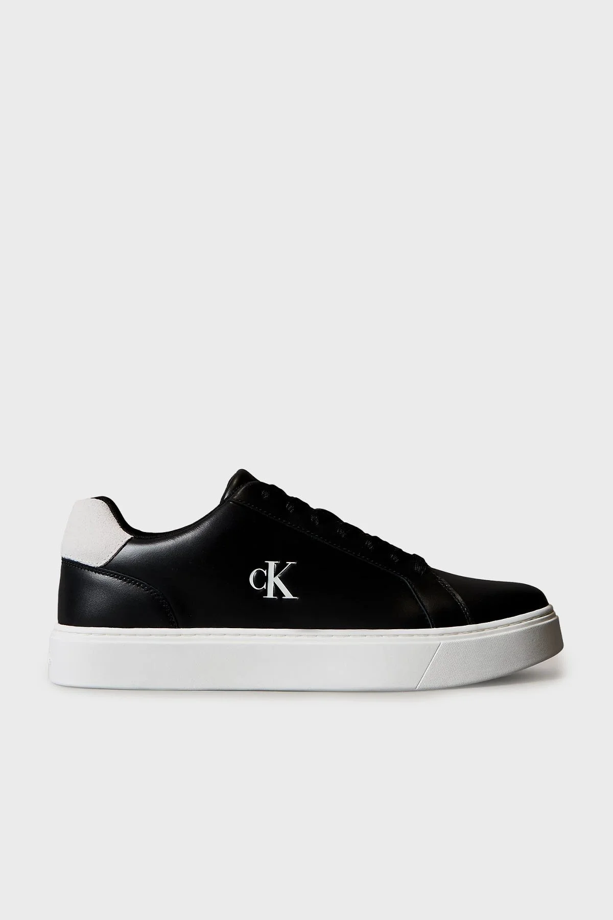 Calvin Klein Deri Logolu Sneaker YM0YM014350GM Erkek Ayakkabı YM0YM01435 0GM SİYAH-BEYAZ - 1
