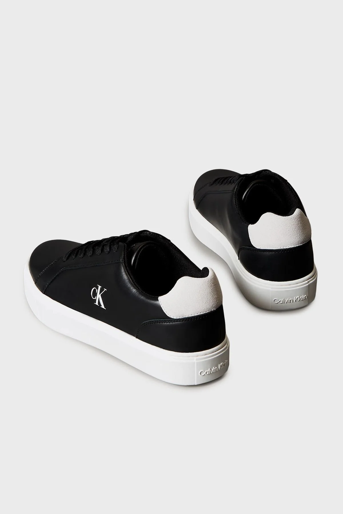 Calvin Klein Deri Logolu Sneaker YM0YM014350GM Erkek Ayakkabı YM0YM01435 0GM SİYAH-BEYAZ - 4