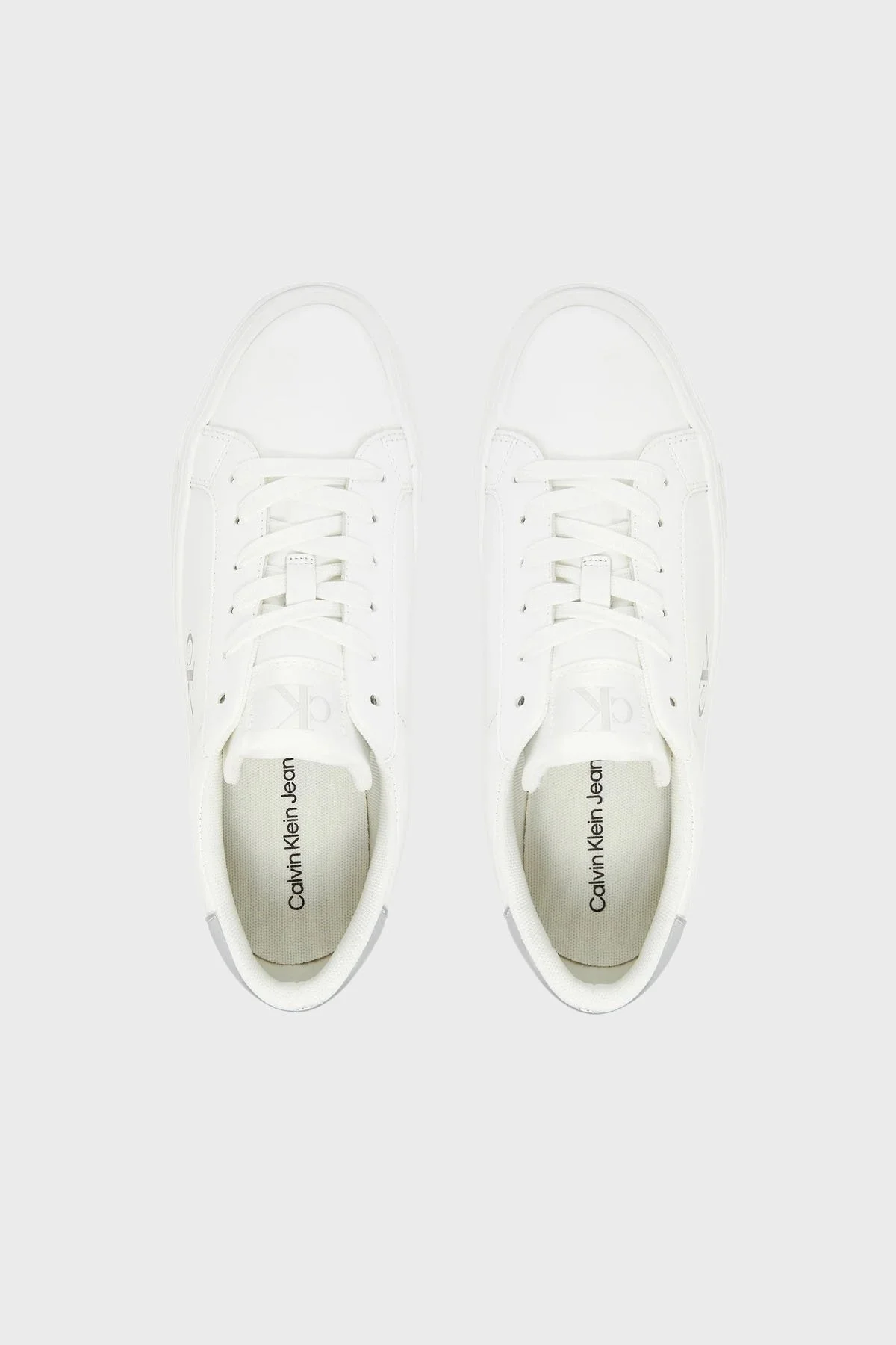 Calvin Klein Deri Logolu Sneaker YW0YW0187702R Bayan Ayakkabı YW0YW01877 02R BEYAZ-GÜMÜŞ - 3
