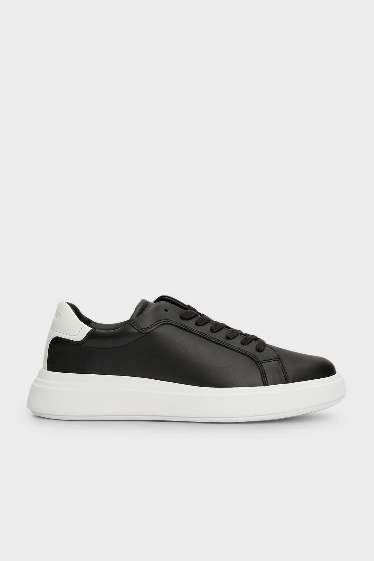 Calvin Klein Deri Sneaker HM0HM010160GP Erkek Ayakkabı HM0HM01016 0GP SİYAH-BEYAZ - 1