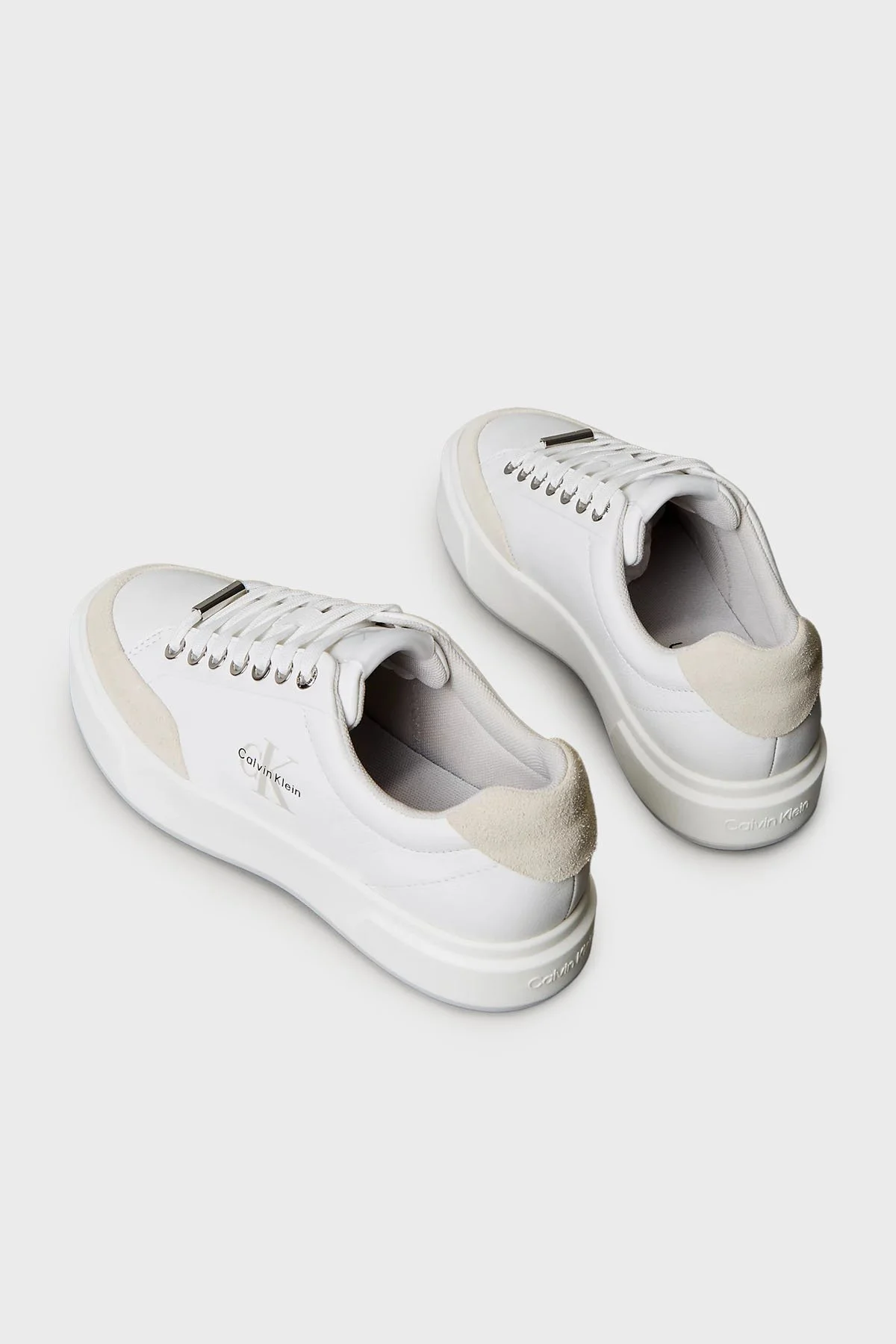 Calvin Klein Deri Süet Detaylı Sneaker YW0YW020230K7 Bayan Ayakkabı YW0YW02023 0K7 BEYAZ - 5