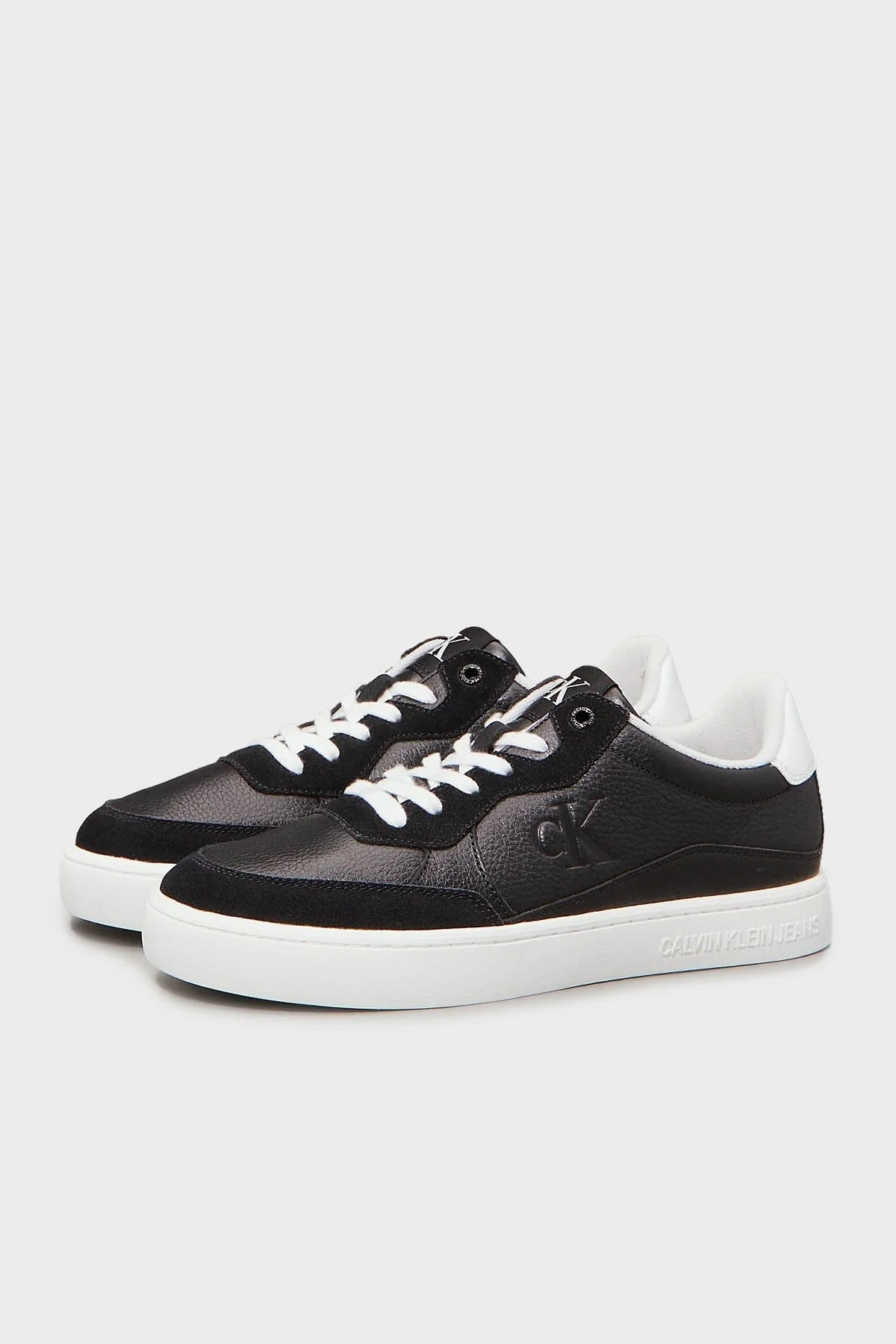 Calvin Klein Deri ve Süet Detaylı Sneaker YM0YM011530GM Erkek Ayakkabı YM0YM01153 0GM SİYAH-BEYAZ - 10