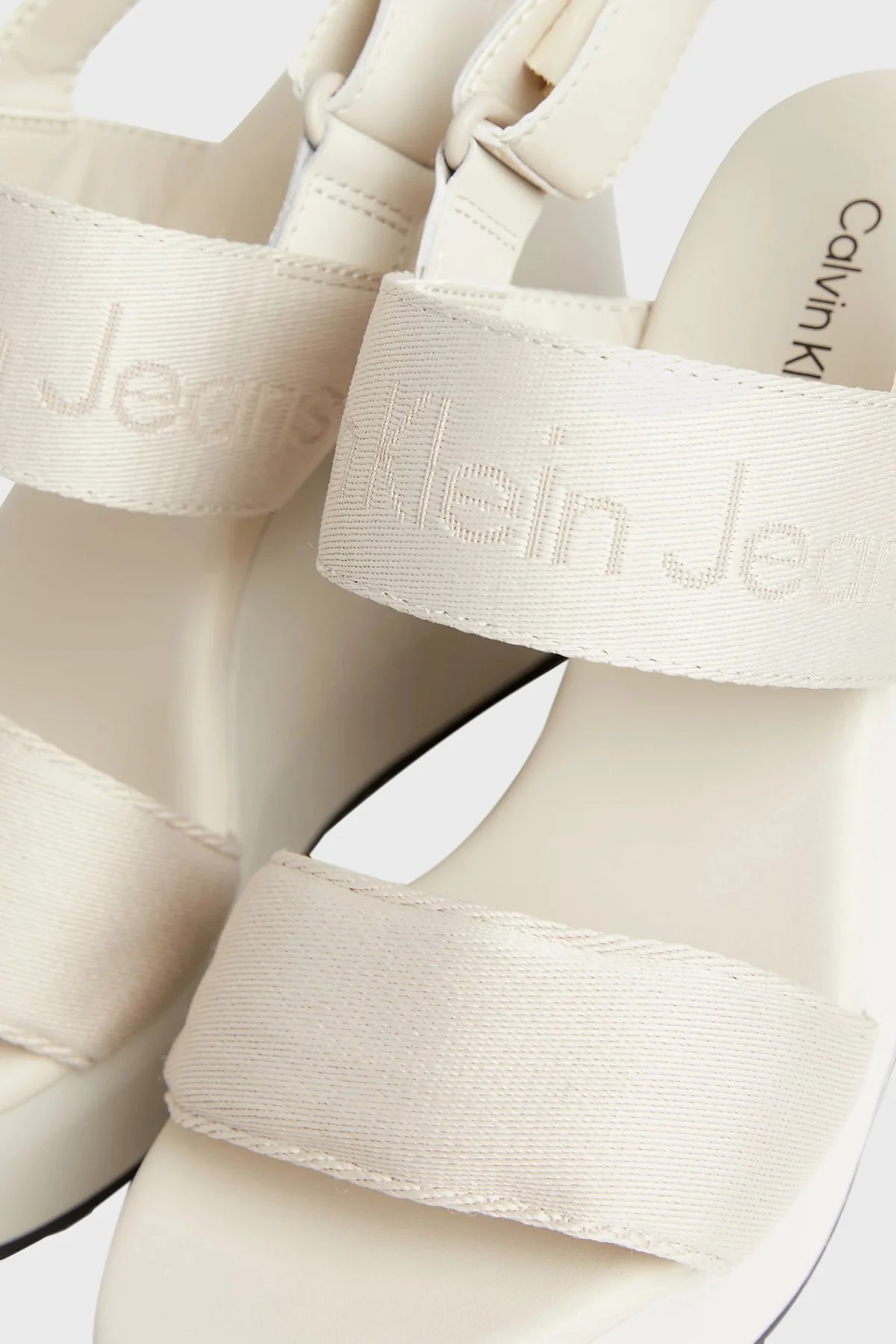 Calvin Klein Dolgu Topuklu YW0YW013600F4 Bayan Sandalet YW0YW01360 0F4 BEJ - 5