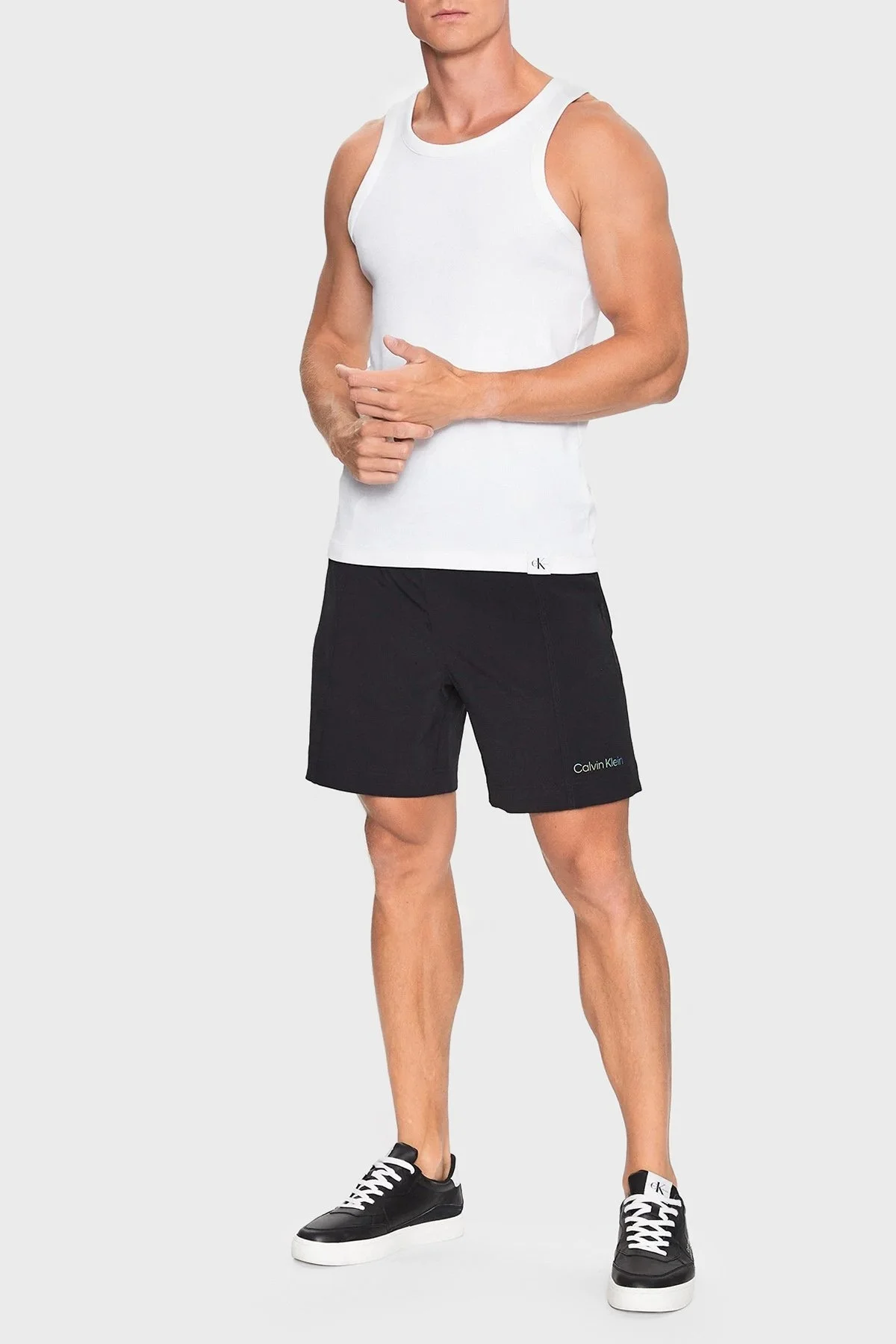 Calvin Klein Elastik Bel Bantlı Cepli Regular Fit 00GMS3S808BAE Erkek Short 00GMS3S808 BAE SİYAH - 2