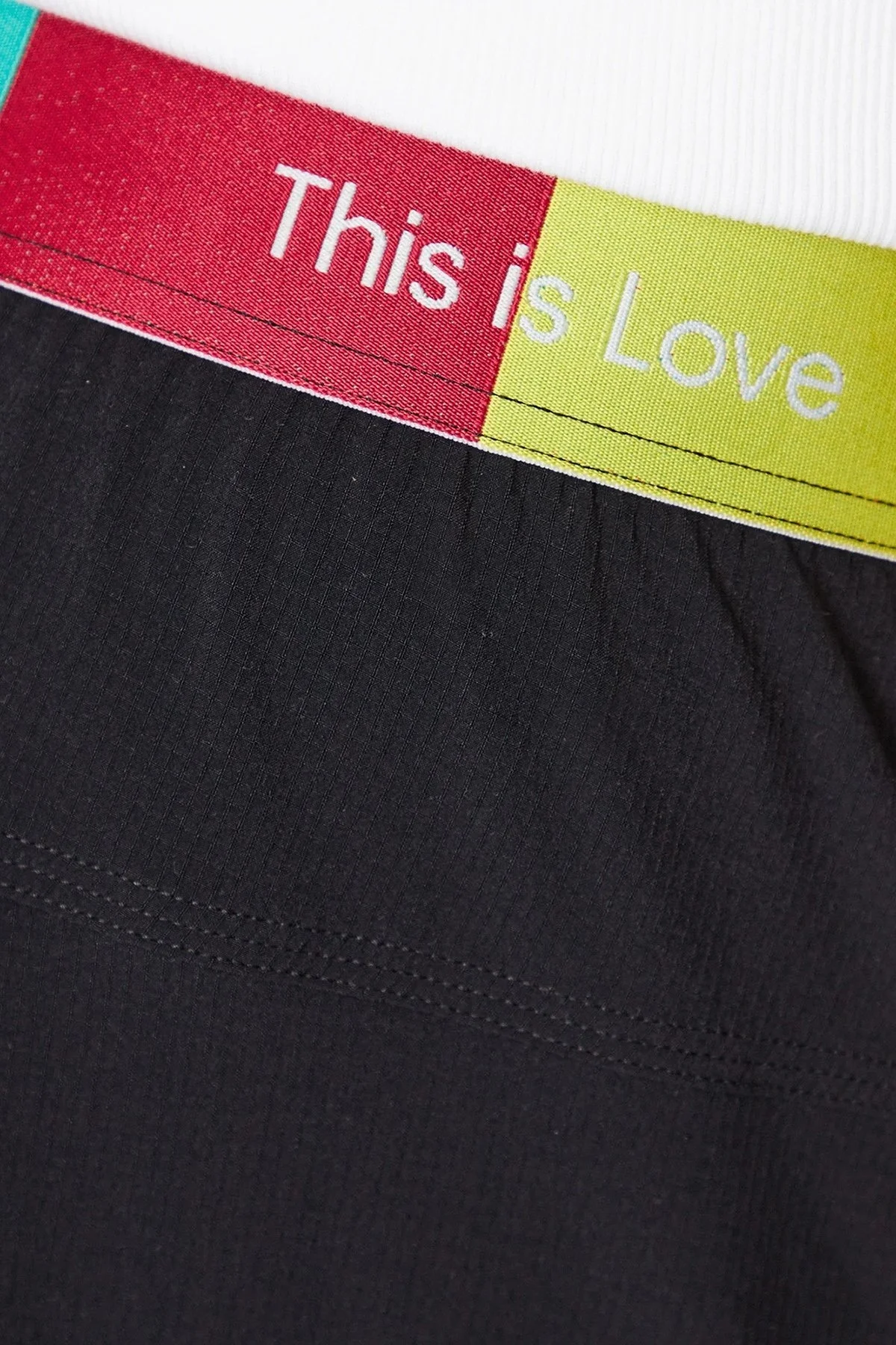 Calvin Klein Elastik Bel Bantlı Cepli Regular Fit 00GMS3S808BAE Erkek Short 00GMS3S808 BAE SİYAH - 4