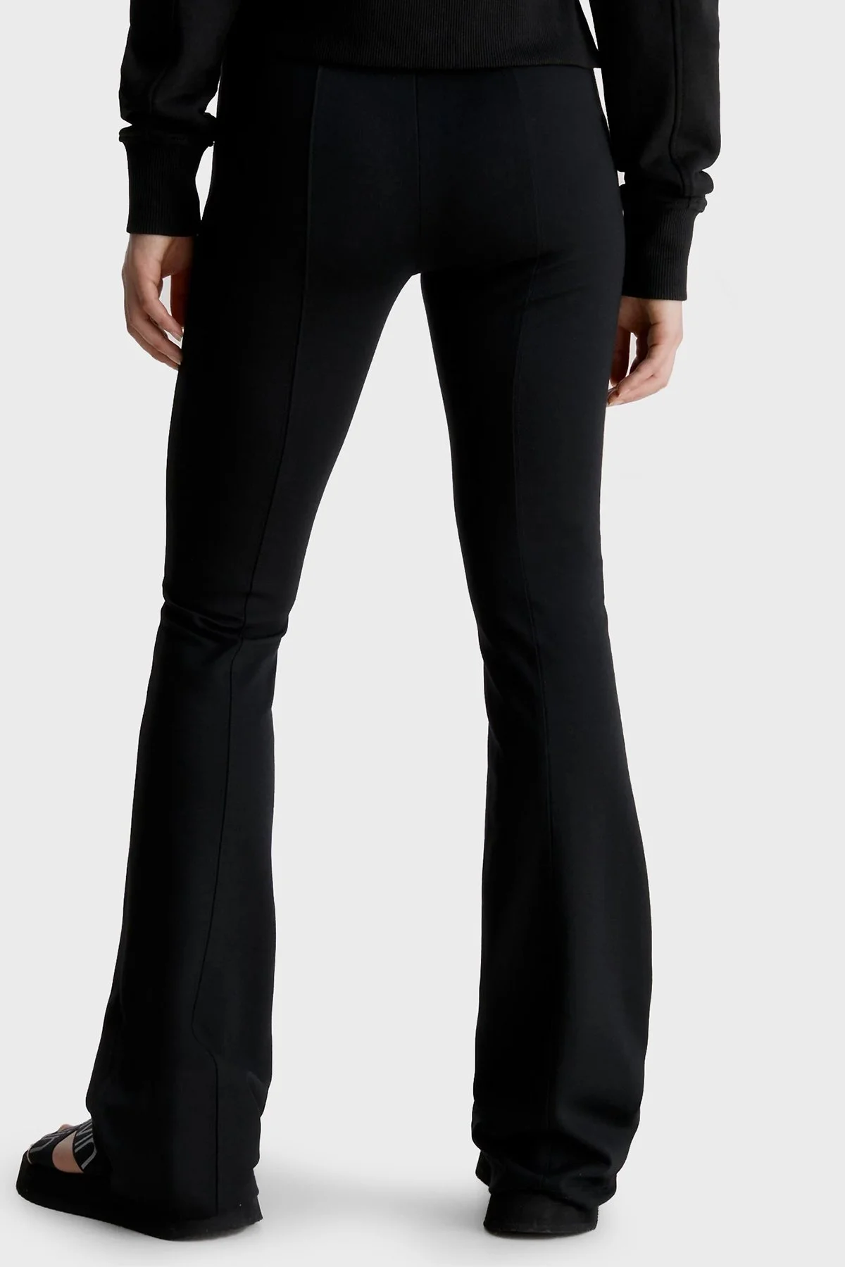 Calvin Klein Elastik Bel Bantlı Dar Kesim Kloş J20J221301BEH Bayan Tayt J20J221301 BEH SİYAH - 2