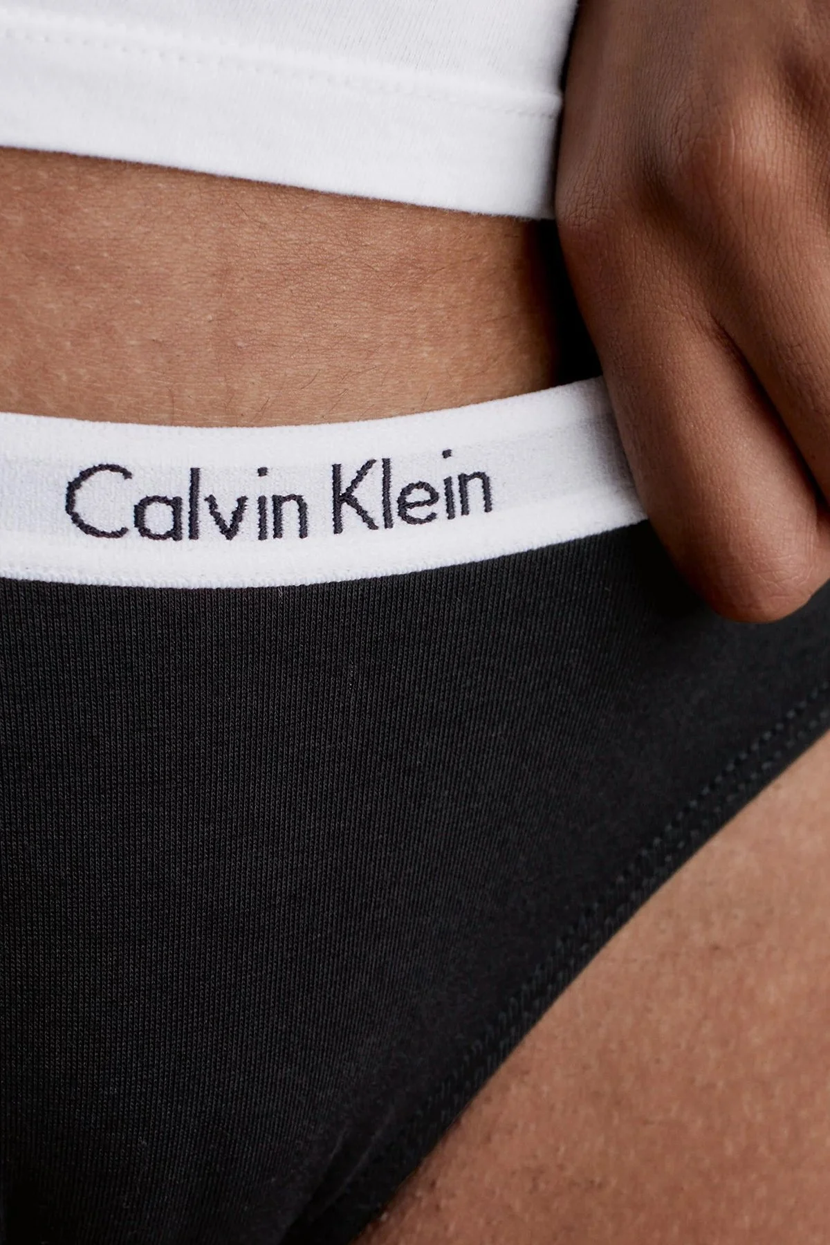 Calvin Klein Elastik Bel Bantlı Pamuklu 3 Pack 000QD3588E999 Bayan Külot 000QD3588E 999 Siyah-Gri-Beyaz - 3