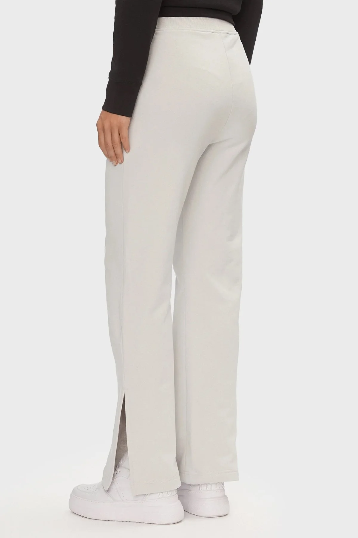 Calvin Klein Elastik Bel Bantlı Pamuklu Yırtmaçlı Regular Fit J20J223422PC8 Bayan Pantolon J20J223422 PC8 AÇIK GRİ - 2