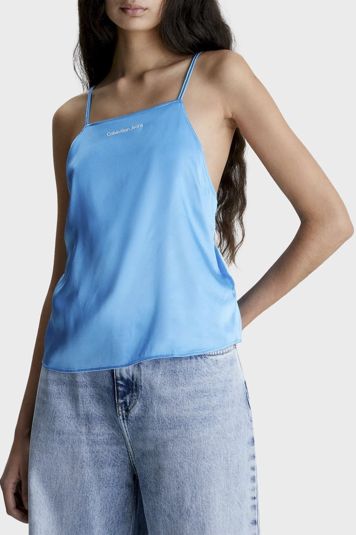 Calvin Klein Esnek Sırtı Çapraz İp Askılı Saten Bluz J20J220713CY0 Bayan Top J20J220713 CY0 MAVİ - 1
