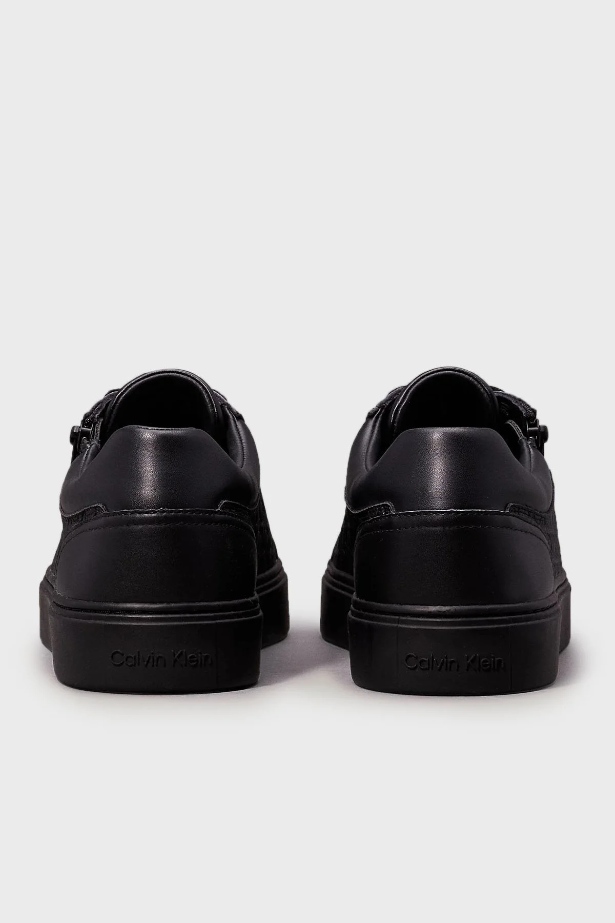Calvin Klein Fermuar Detaylı Deri Sneaker HM0HM014960GT Erkek Ayakkabı HM0HM01496 0GT SİYAH - 10