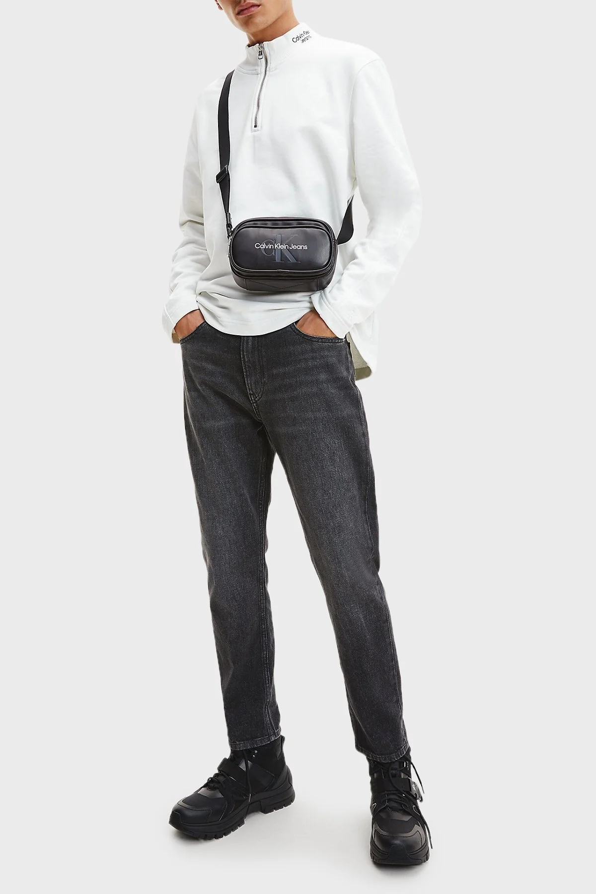 Calvin Klein Fermuarlı Ayarlanabilir Çapraz Askılı Erkek Çanta K50K510107 BDS SİYAH - 2