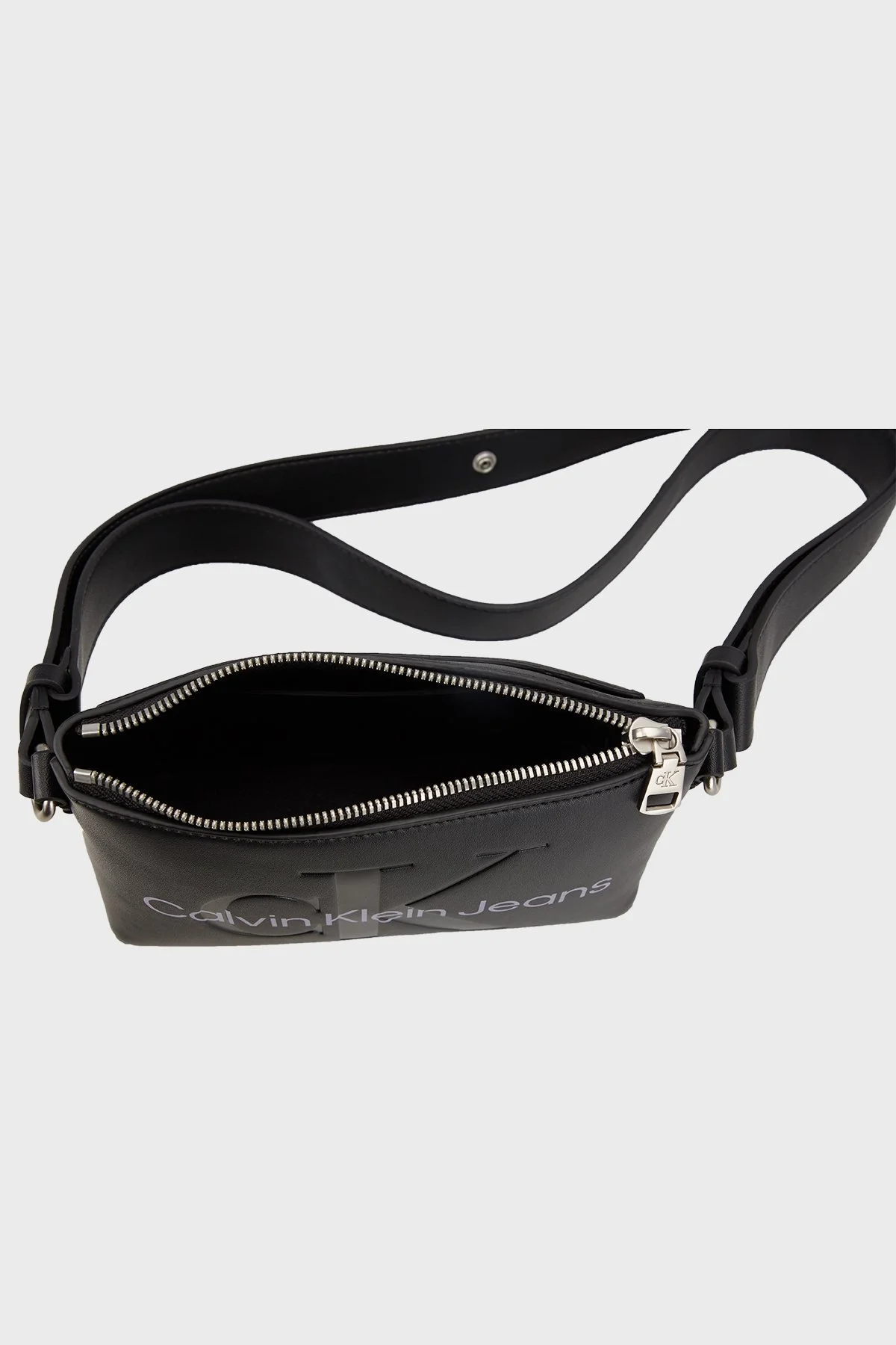 Calvin Klein Fermuarlı Ayarlanabilir Çapraz Askılı K60K6106810GJ Bayan Çanta K60K610681 0GJ SİYAH - 4