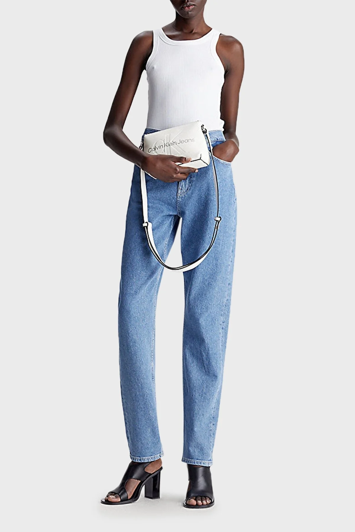 Calvin Klein Fermuarlı Ayarlanabilir Çapraz Askılı K60K6106810LI Bayan Çanta K60K610681 0LI BEYAZ-GÜMÜŞ - 7