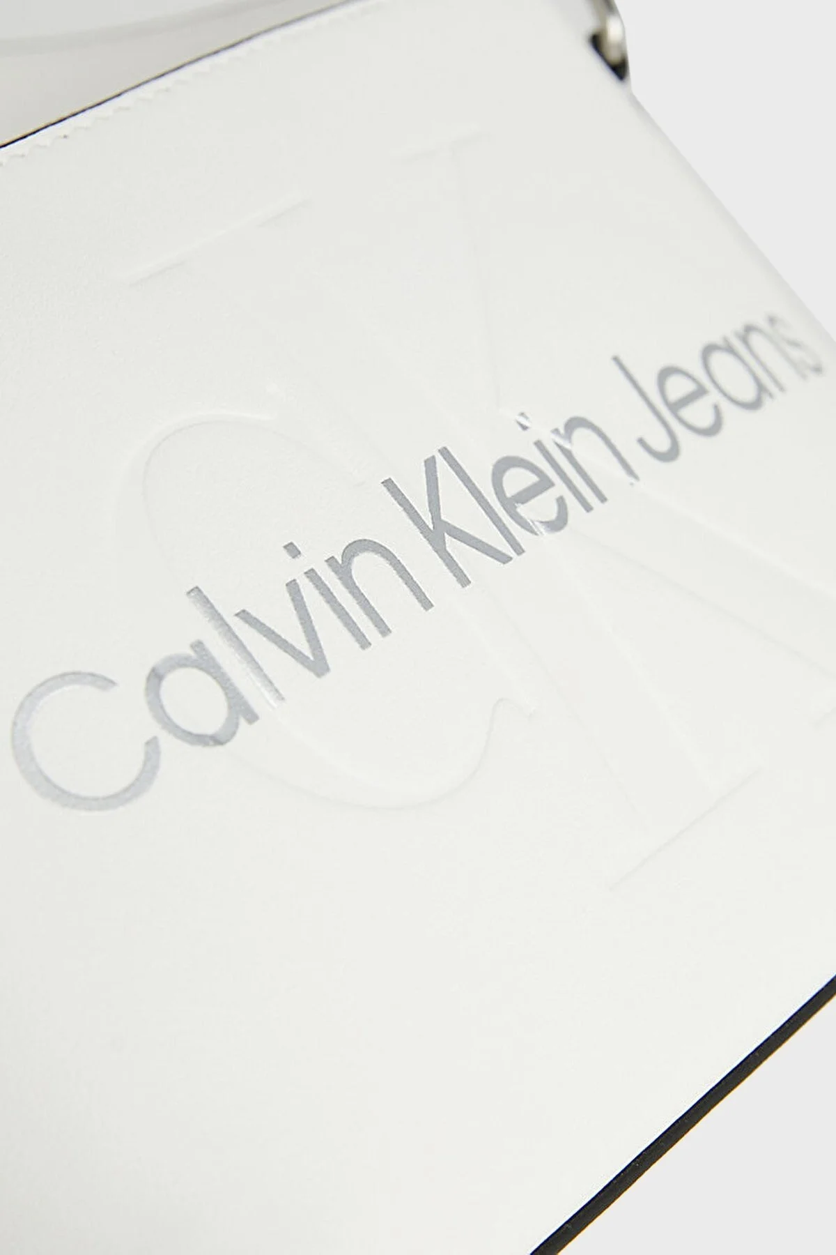 Calvin Klein Fermuarlı Ayarlanabilir Çapraz Askılı K60K6106810LI Bayan Çanta K60K610681 0LI BEYAZ-GÜMÜŞ - 8