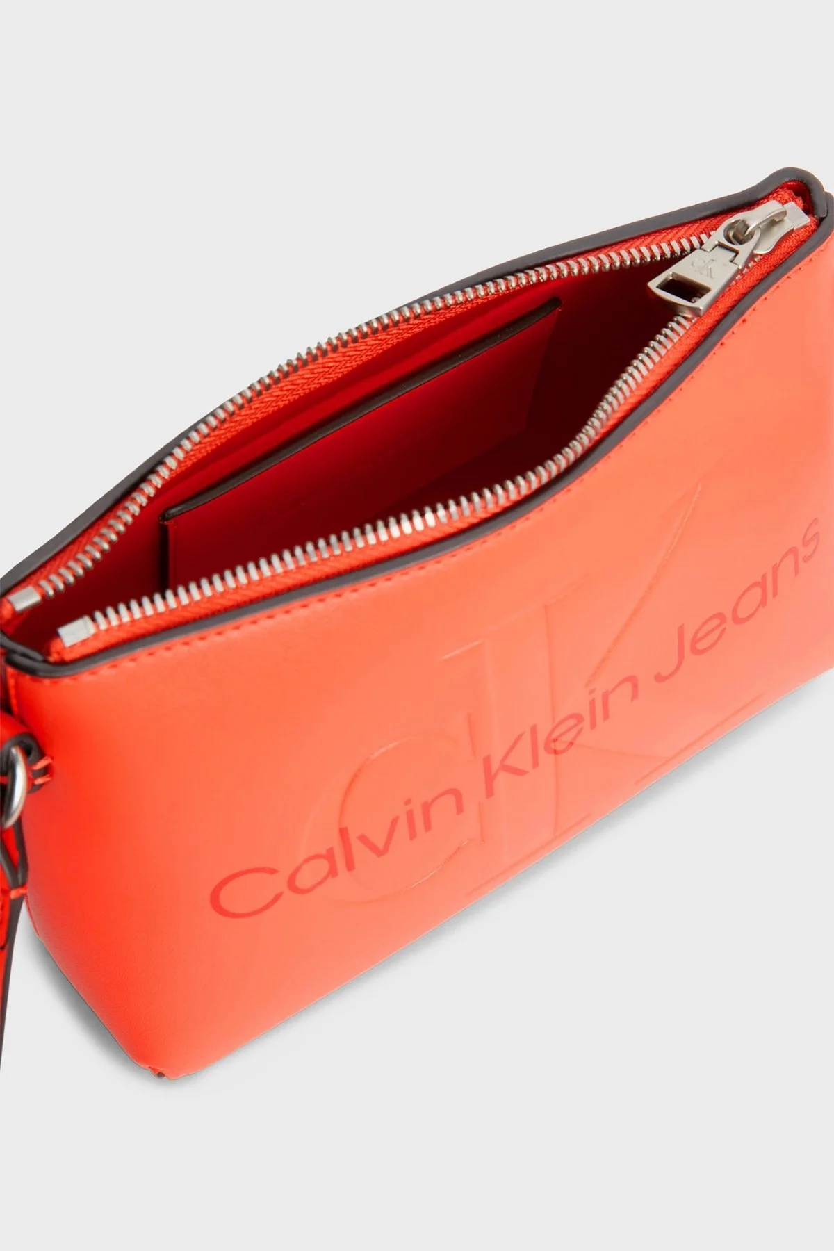 Calvin Klein Fermuarlı Ayarlanabilir Çapraz Askılı K60K610681XBS Bayan Çanta K60K610681 XBS TURUNCU - 5