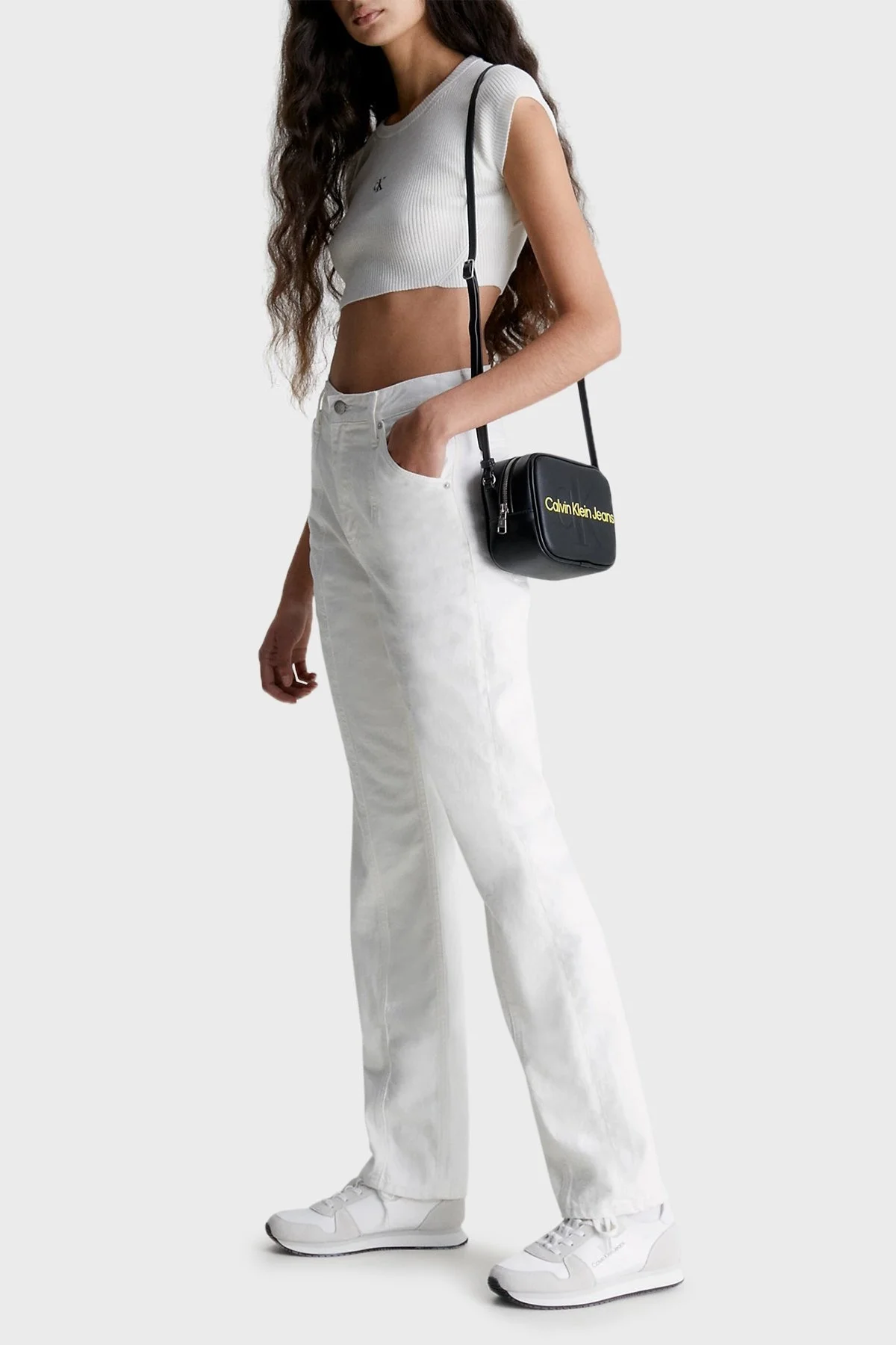 Calvin Klein Fermuarlı Ayarlanabilir Omuz Askılı Bayan Çanta K60K610275 0GN SİYAH - 2