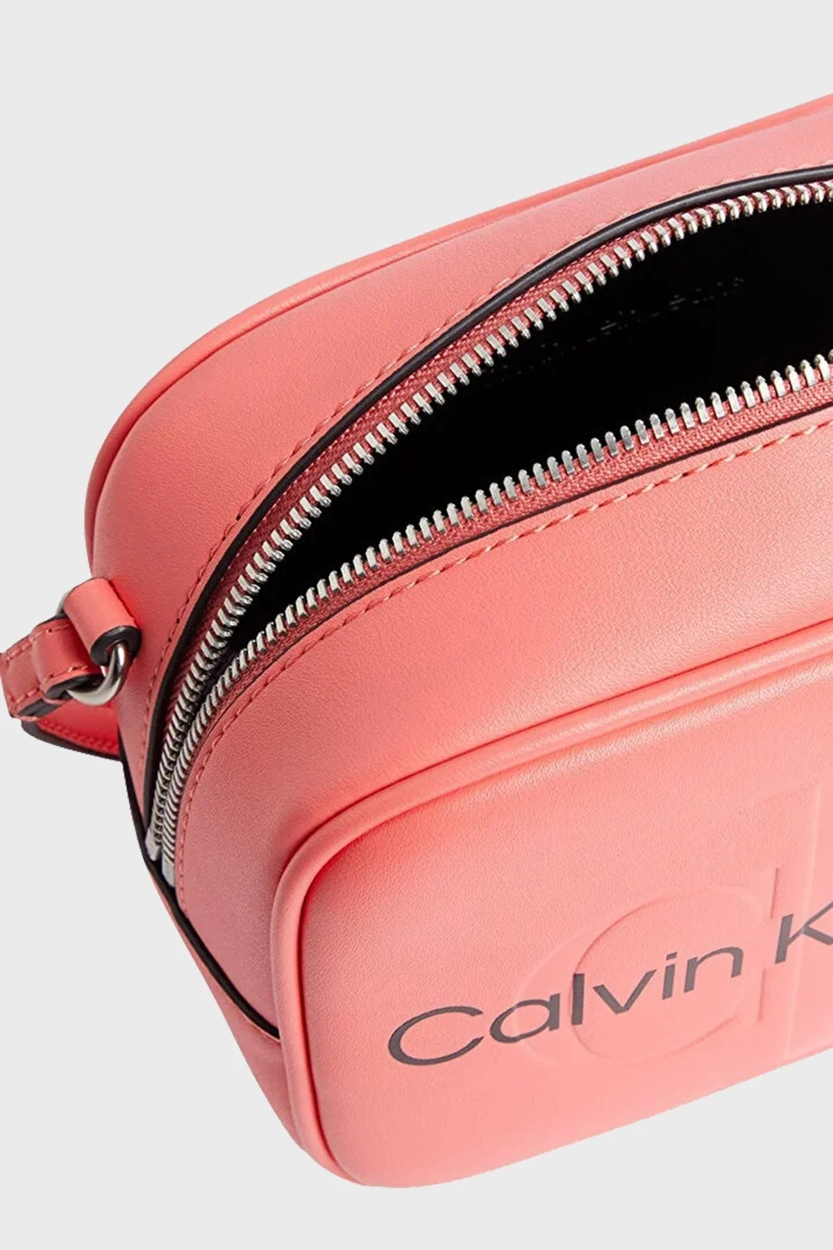 Calvin Klein Fermuarlı Ayarlanabilir Omuz Askılı K60K610275TCO Bayan Çanta K60K610275 TCO PEMBE - 5