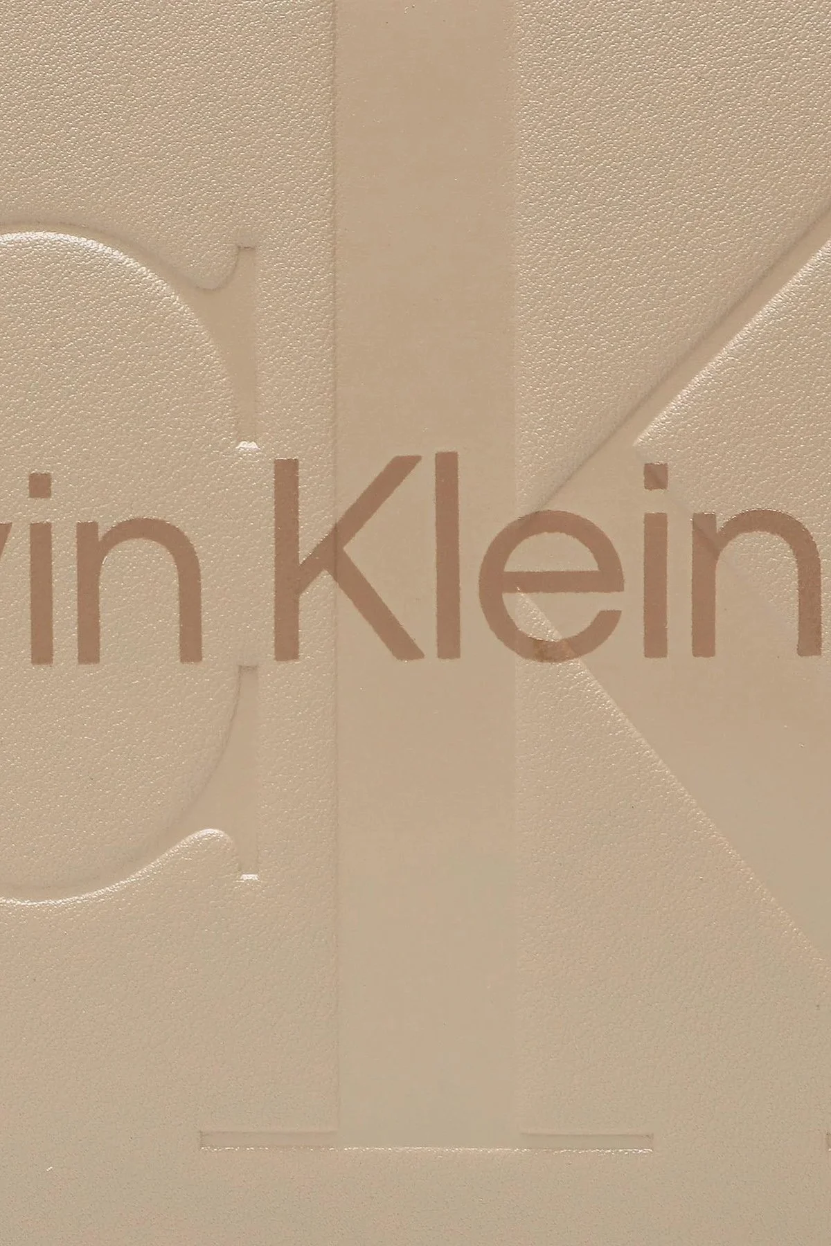 Calvin Klein Fermuarlı Ayarlanabilir Omuz Askılı K60K610275PBC Bayan Çanta K60K610275 PBC SÜTLÜ KAHVE - 3