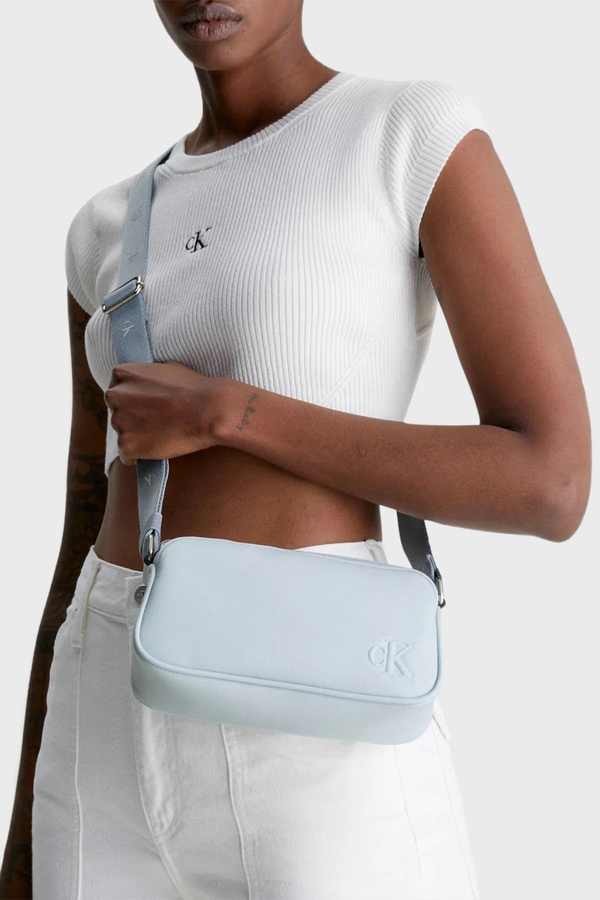 Calvin Klein Fermuarlı Ayarlanabilir Omuz Askılı K60K610326PNZ Bayan Çanta K60K610326 PNZ MAVİ - 3