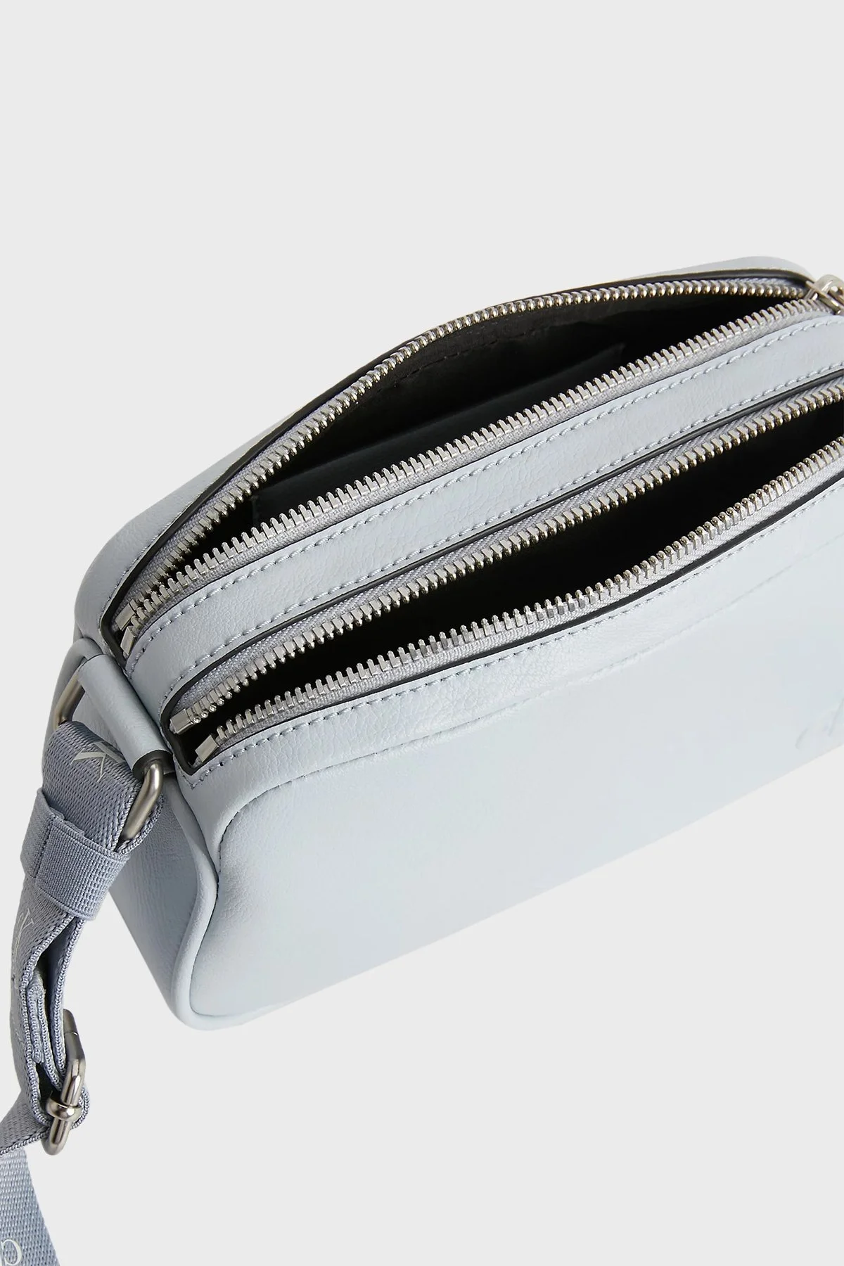 Calvin Klein Fermuarlı Ayarlanabilir Omuz Askılı K60K610326PNZ Bayan Çanta K60K610326 PNZ MAVİ - 5