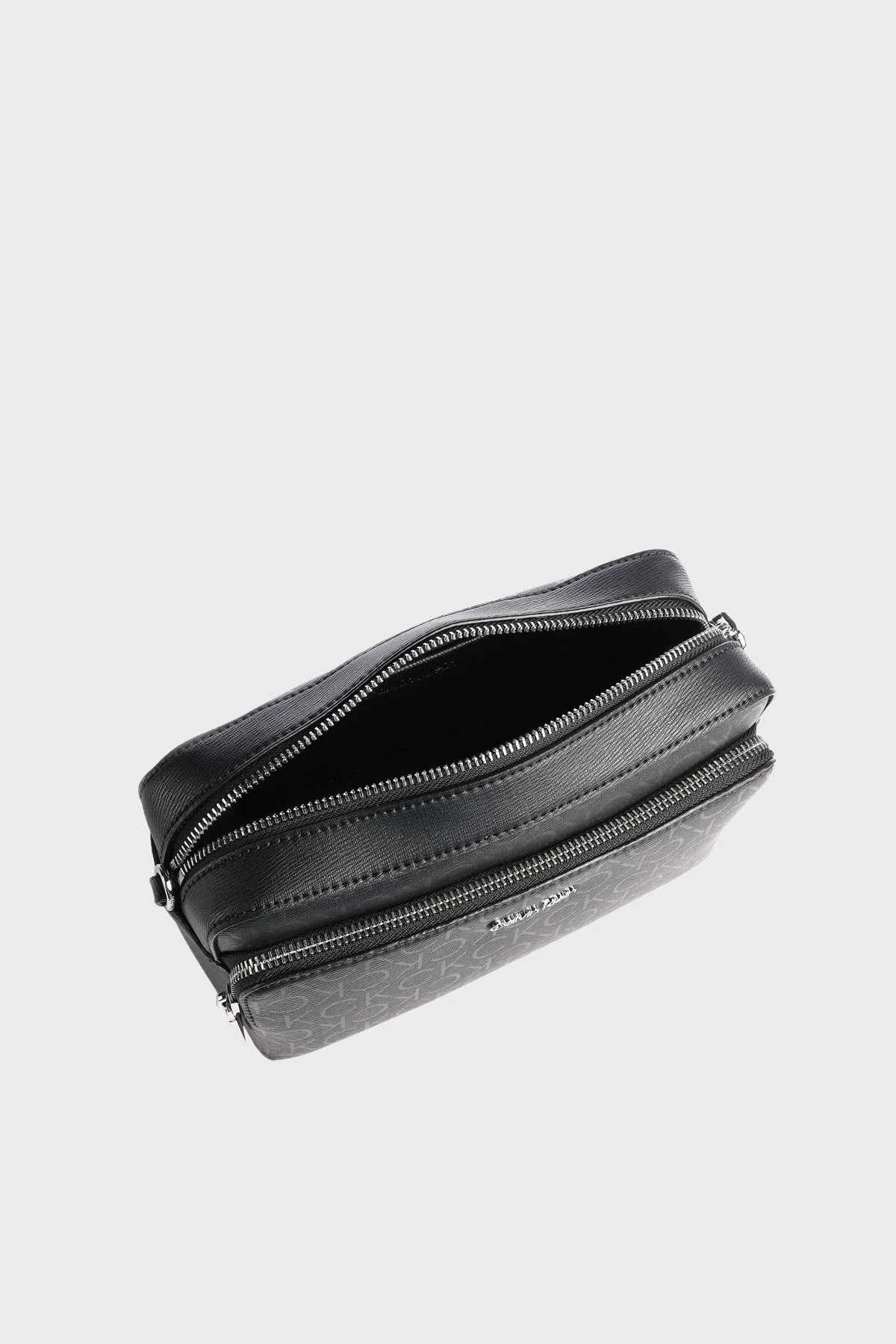 Calvin Klein Fermuarlı Çıkarılabilir Omuz Askılı Bayan Çanta K60K609895 0GJ SİYAH - 4