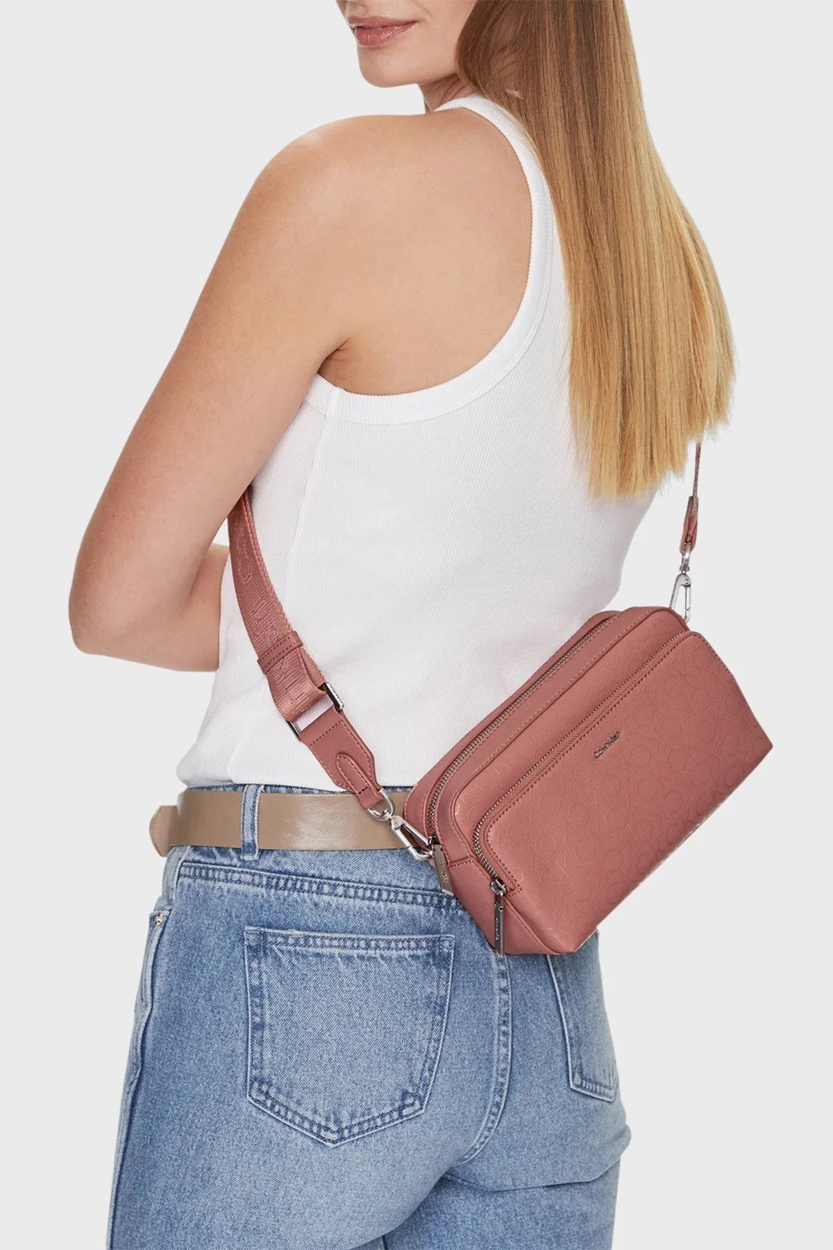Calvin Klein Fermuarlı Çıkarılabilir Omuz Askılı K60K609895VB8 Bayan Çanta K60K609895 VB8 PUDRA - 2